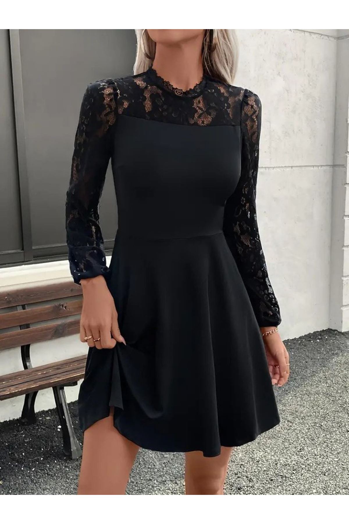 Kadın Uzun Kollu Dantelli Kloş Mini Ithal Krep Elbise