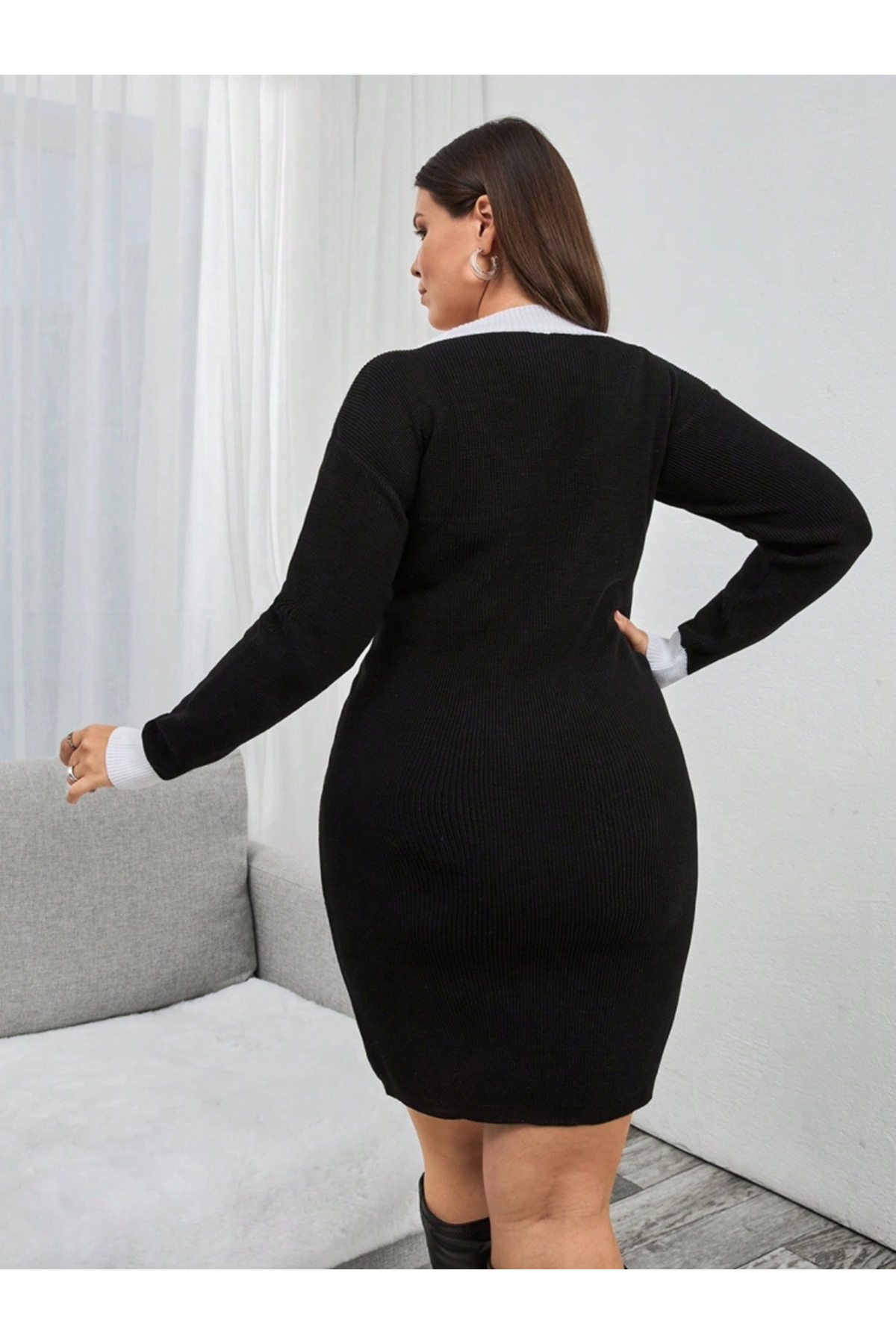Kadın Uzun Kollu V Yakalı Kısa Triko Elbise