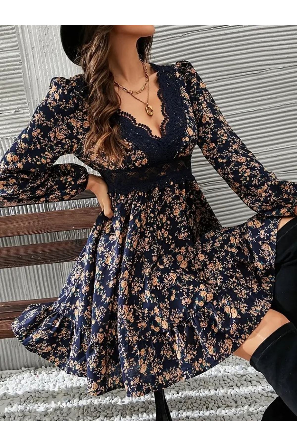 Kadın Uzun Kollu Dantel V Yakalı Mini Desenli Süprem Elbise