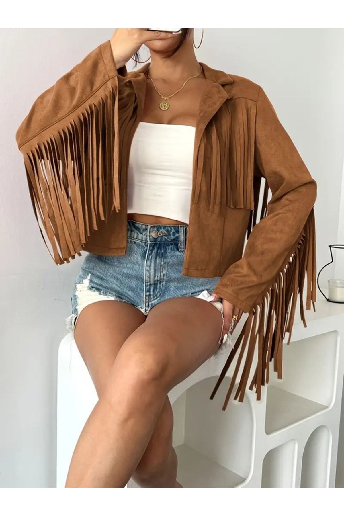 Kadın Uzun Kollu Yakalı Kısa Püsküllü Süet Ceket