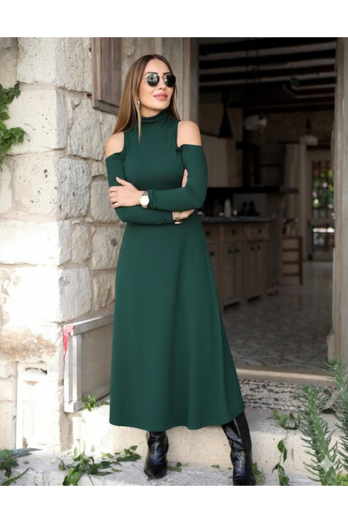 Kadın Balıkçı Yaka Omuzlardan Açık Uzun Kollu Janjan Krep Elbise