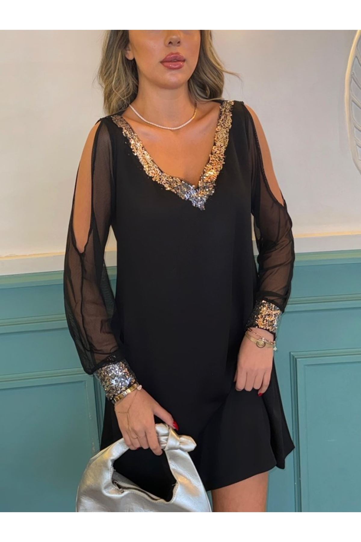 Kadın Uzun Kollu V Yaka Kollar Tül Yırtmaç Detay Kol Manşetleri Ve Yaka Payet Krep Elbise