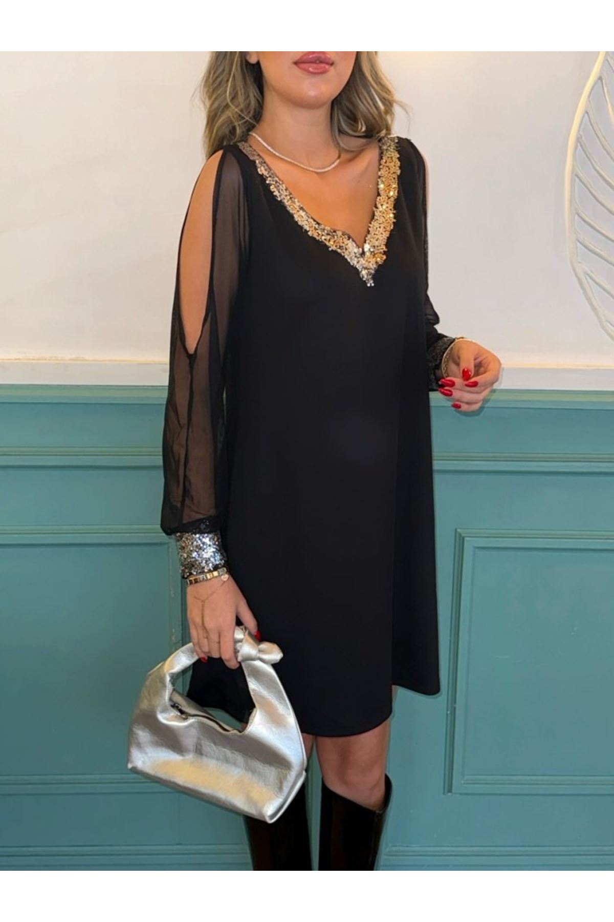 Kadın Uzun Kollu V Yaka Kollar Tül Yırtmaç Detay Kol Manşetleri Ve Yaka Payet Krep Elbise