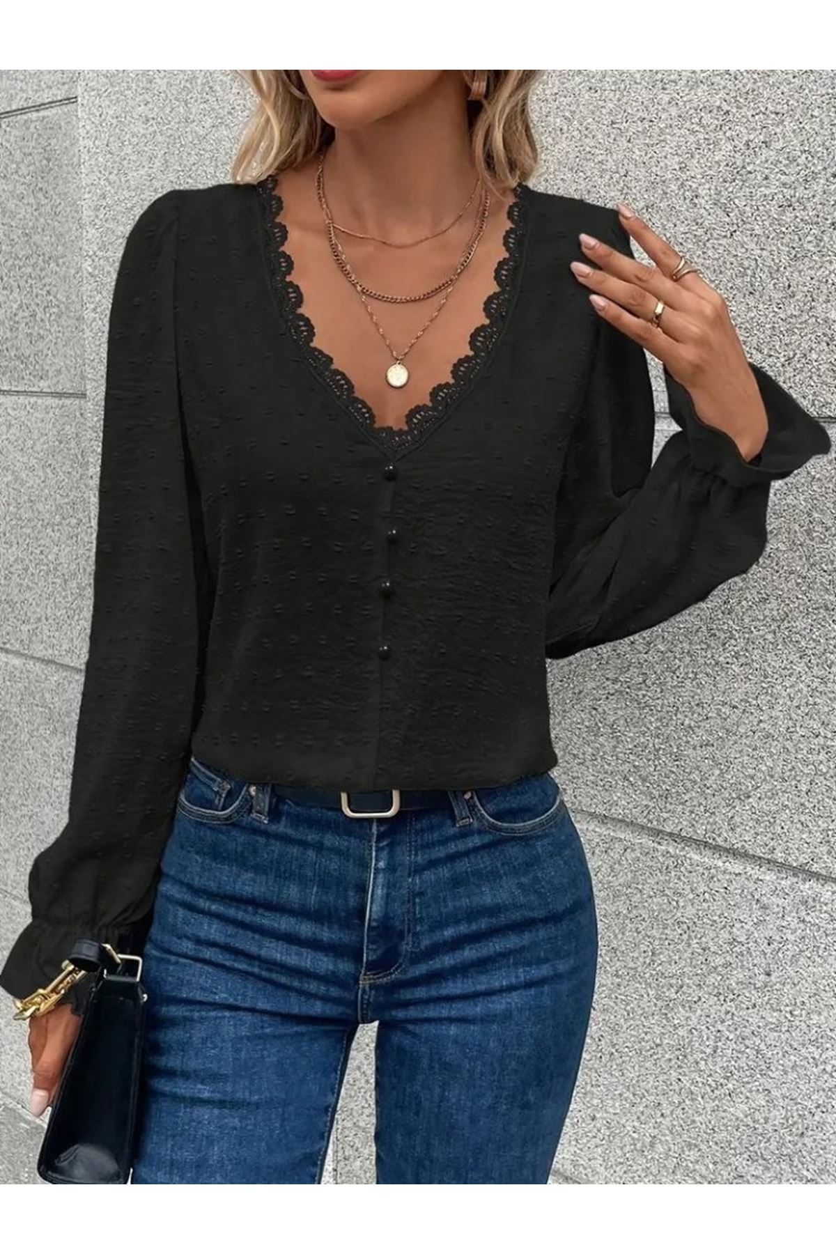 Kadın Uzun Kollu V Yakalı önden Düğmeli Bluz