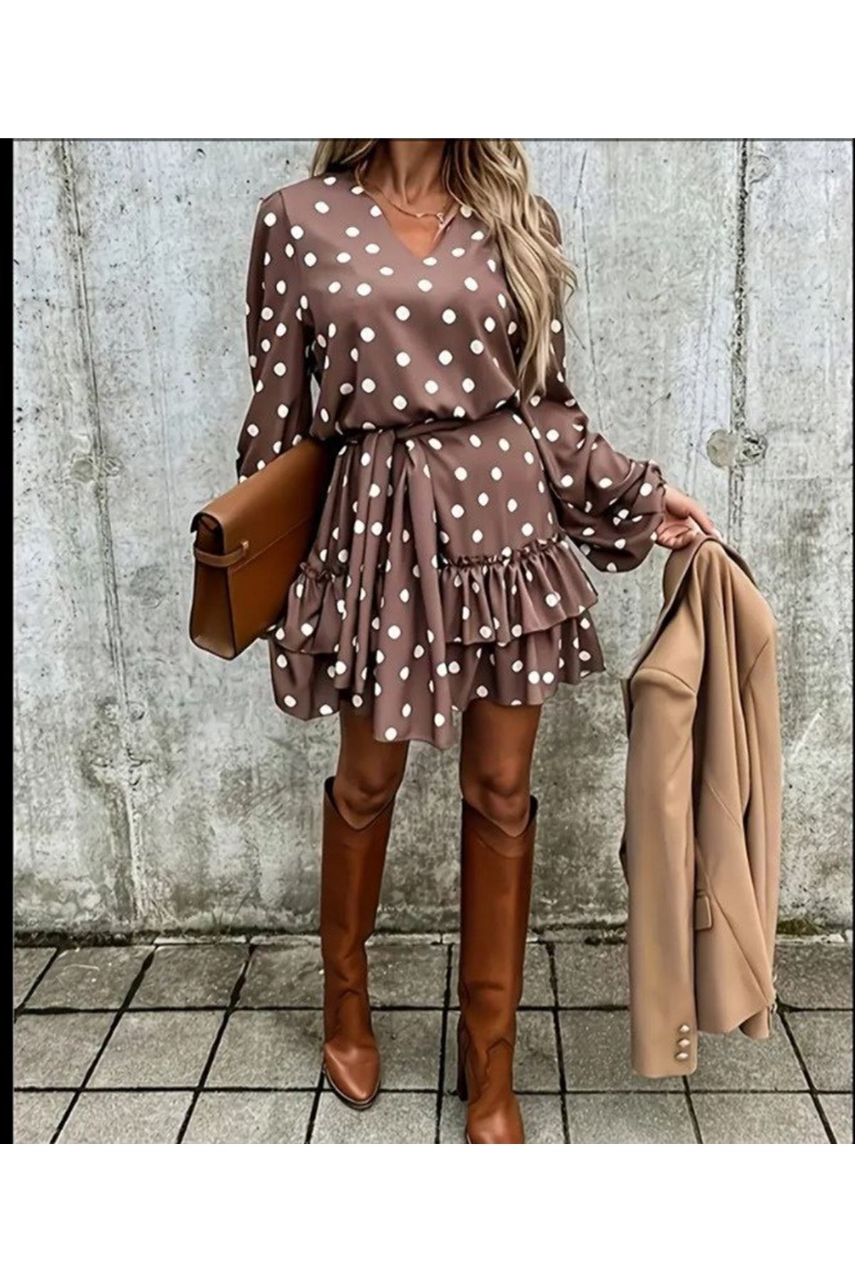 Kadın Uzun Kollu V Yakalı Belden Kuşaklı Puantiyeli Mini Modal Elbise