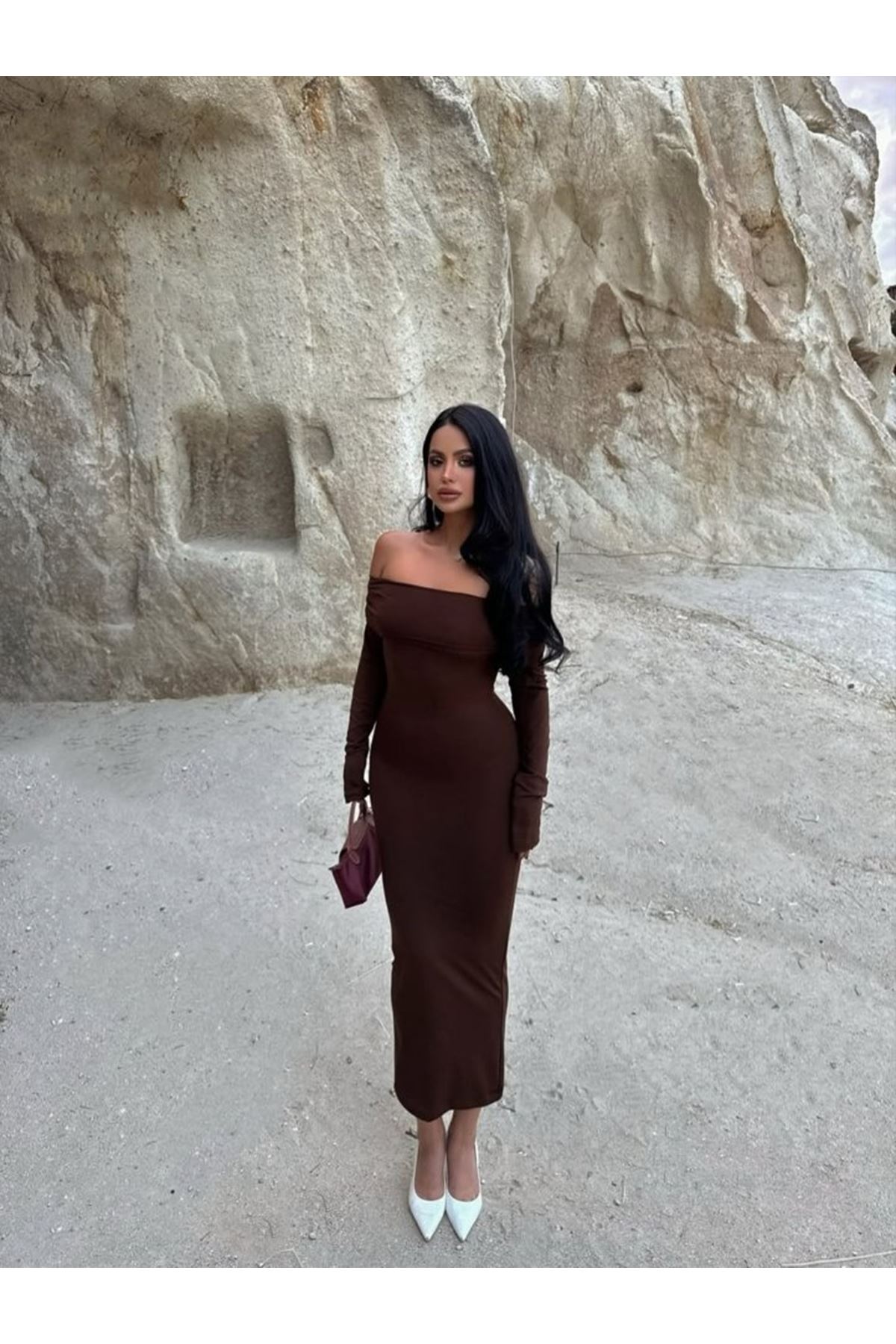 Kadın Uzun Kollu Madonna Yaka Midi Boy Elbise