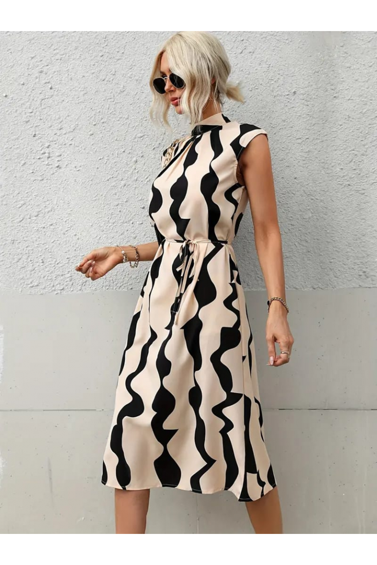 Kadın Balıkçı Yaka Arkadan Bağlamalı Kuşaklı Midi Boy Jessica Elbise