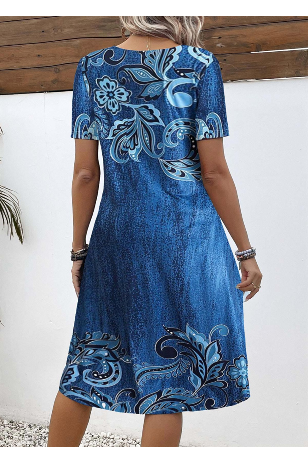 Kadın Kısa Kollu V Yakalı çiçek Baskılı Midi Süprem Elbise