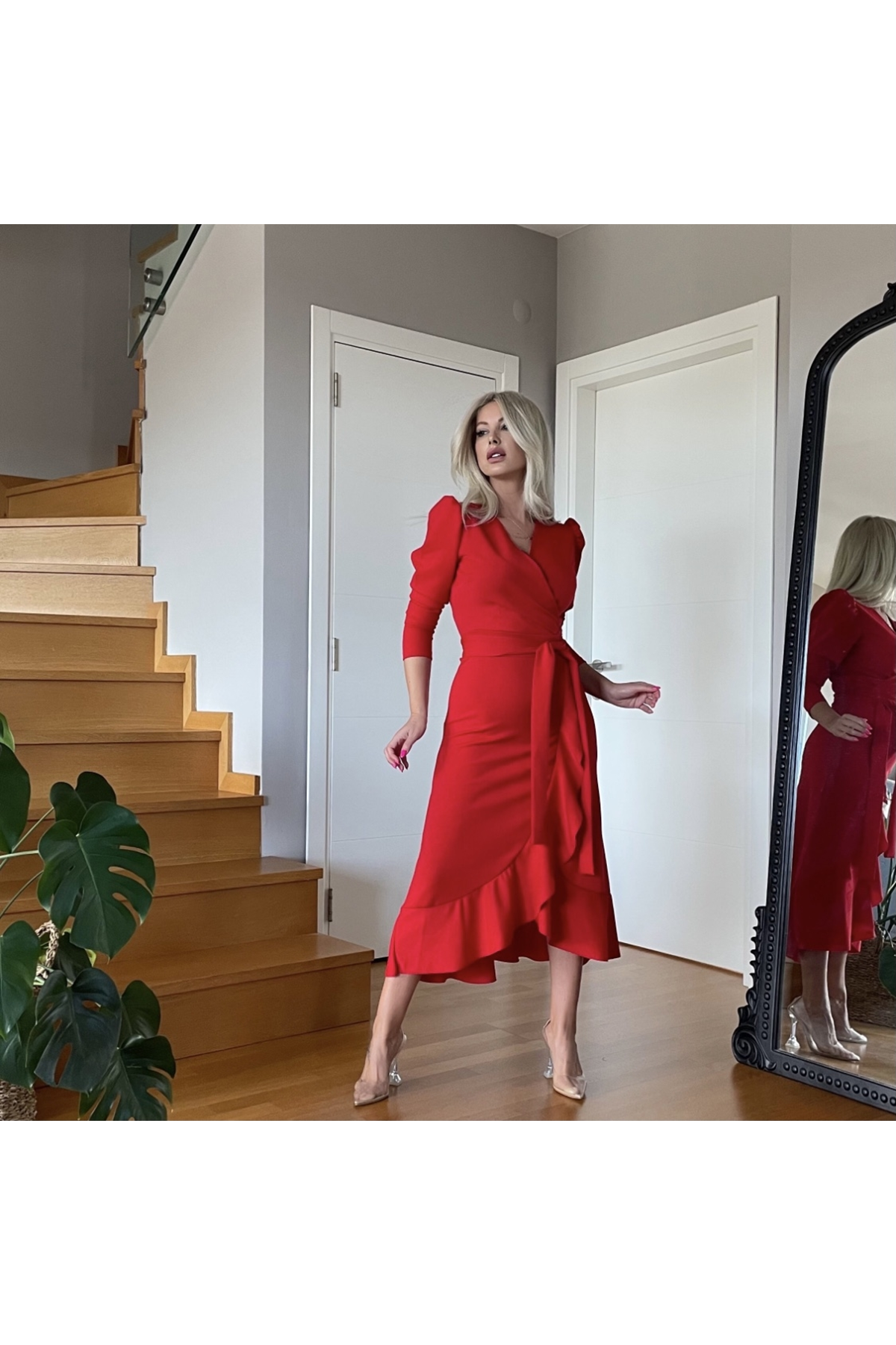 Krep Kumaş Midi Boy Kuşaklı Uzunkol Elbise