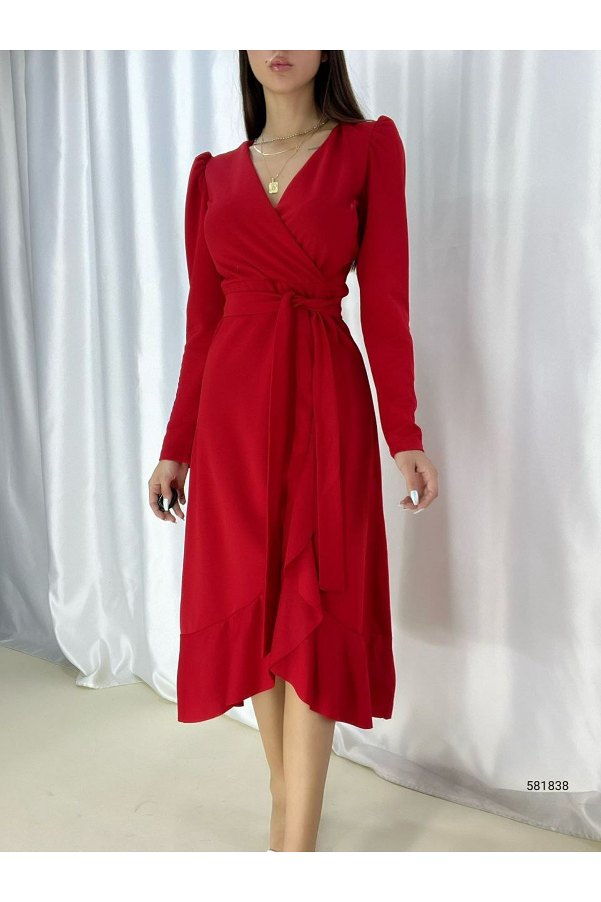 Krep Kumaş Midi Boy Kuşaklı Uzunkol Elbise