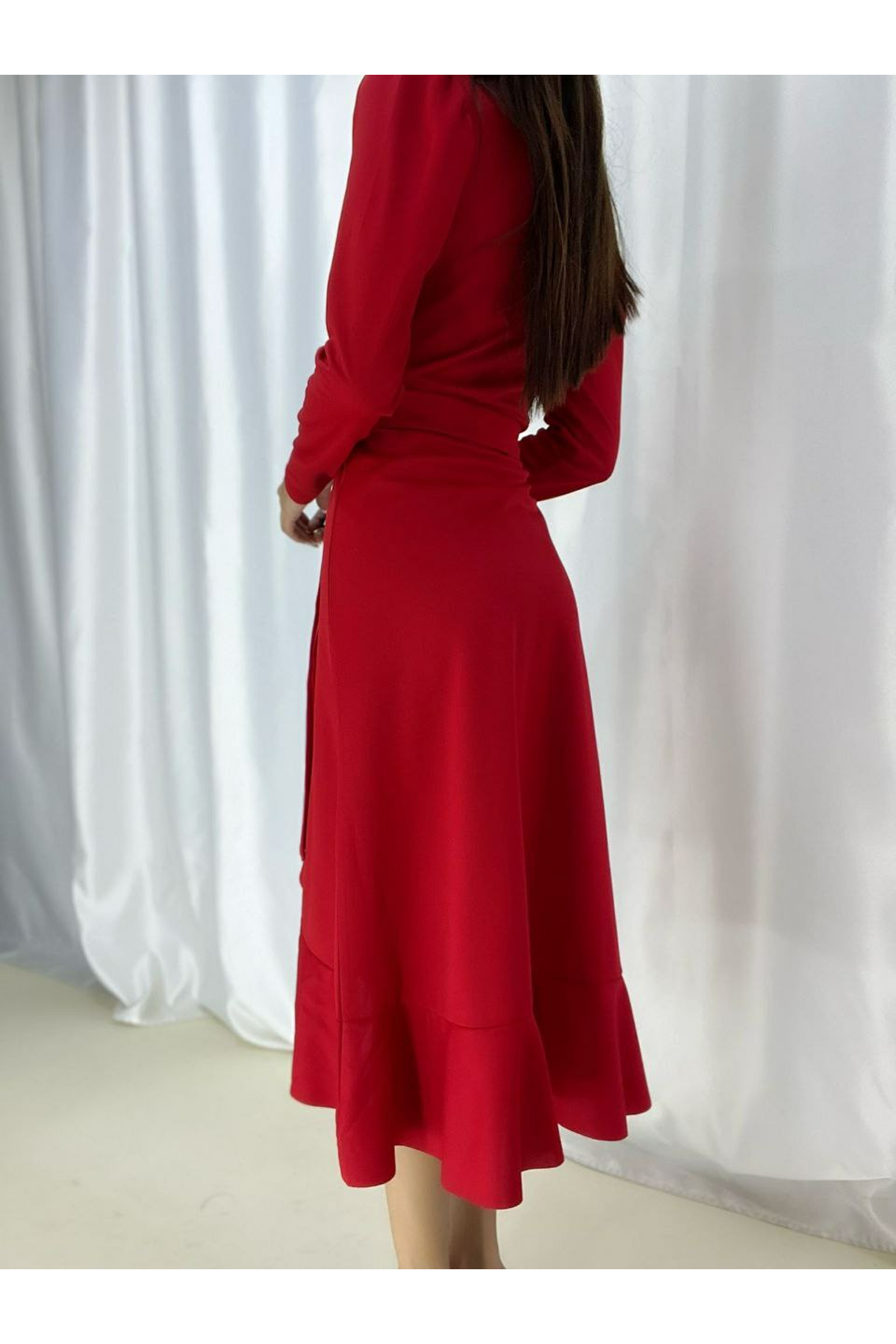 Krep Kumaş Midi Boy Kuşaklı Uzunkol Elbise