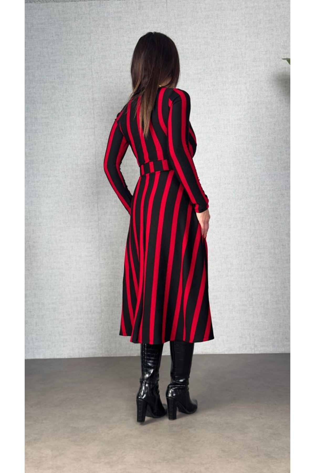 Kadın Uzun Kollu Kruvaze Yaka Kemer Dahil çizgili Triko Elbise