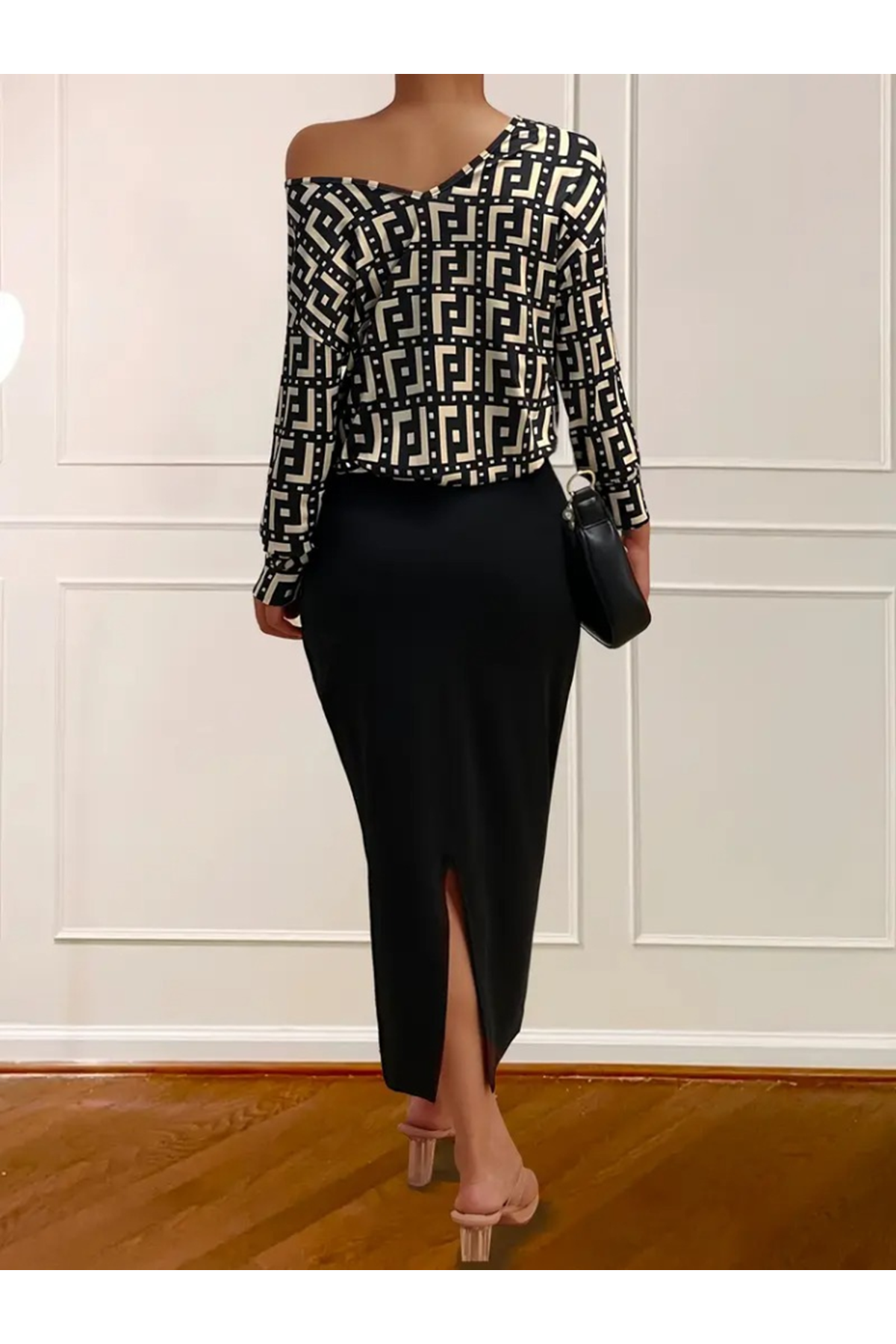 Kadın Uzun Kollu Askılı Yuvarlak Yakalı Yırtmaçlı Dalgıç Elbise Ile Yakalı Yunan Desenli Bluz Ikili Takım