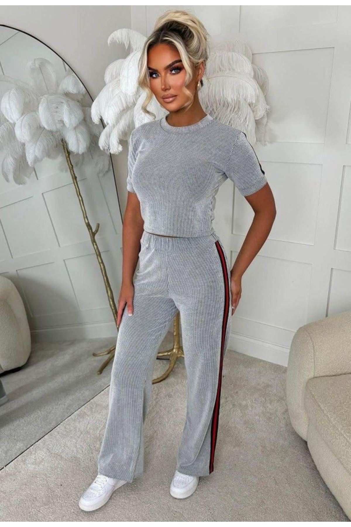 Kadın Bisiklet Yaka Yanı şerit Detay Bluz Ve Pantolon Ikili Takım