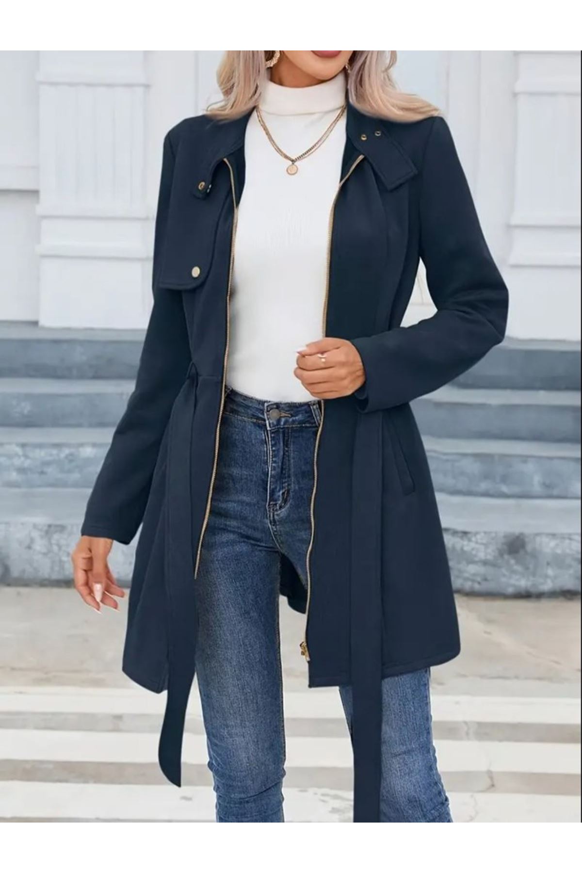 Kadın Uzun Kollu Boyundan Düğmeli Fermuarlı Beli Kuşaklı Süet Ceket