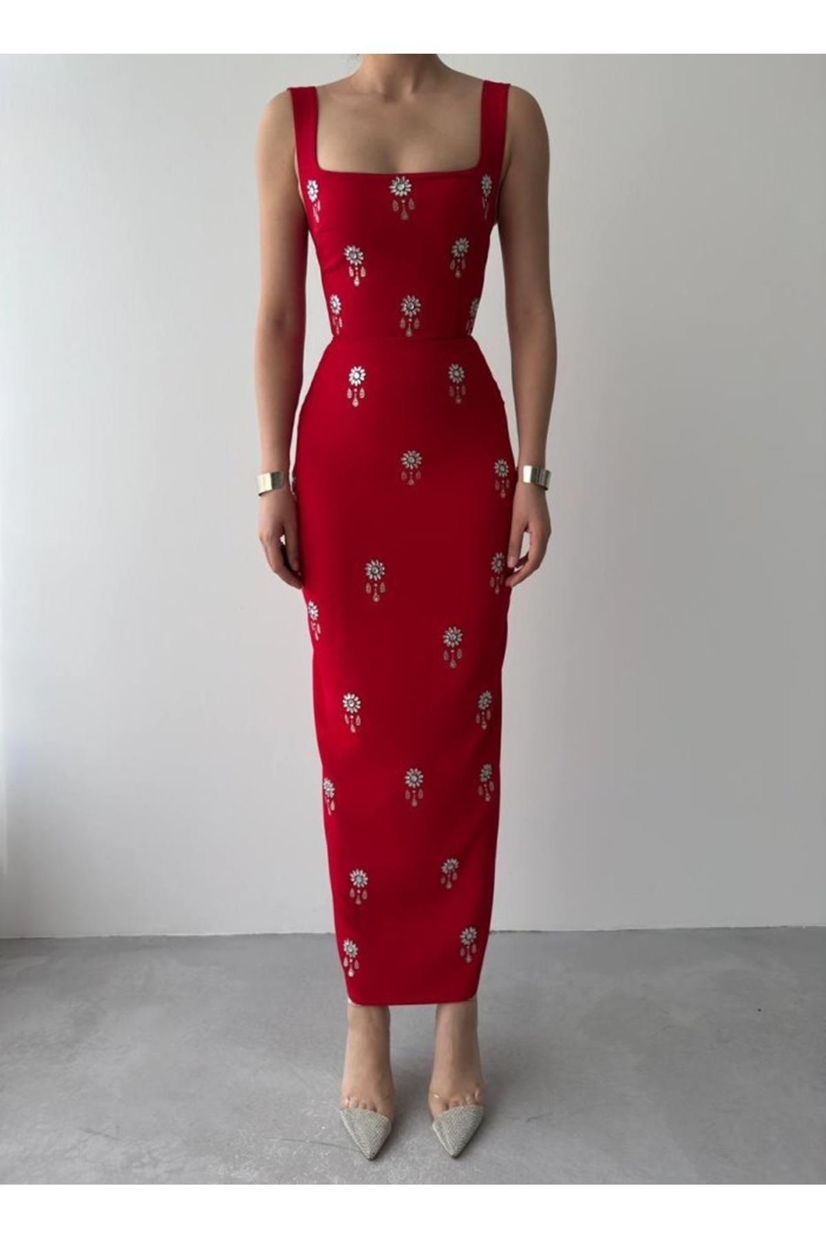 Ners Taş Detaylı Elbise