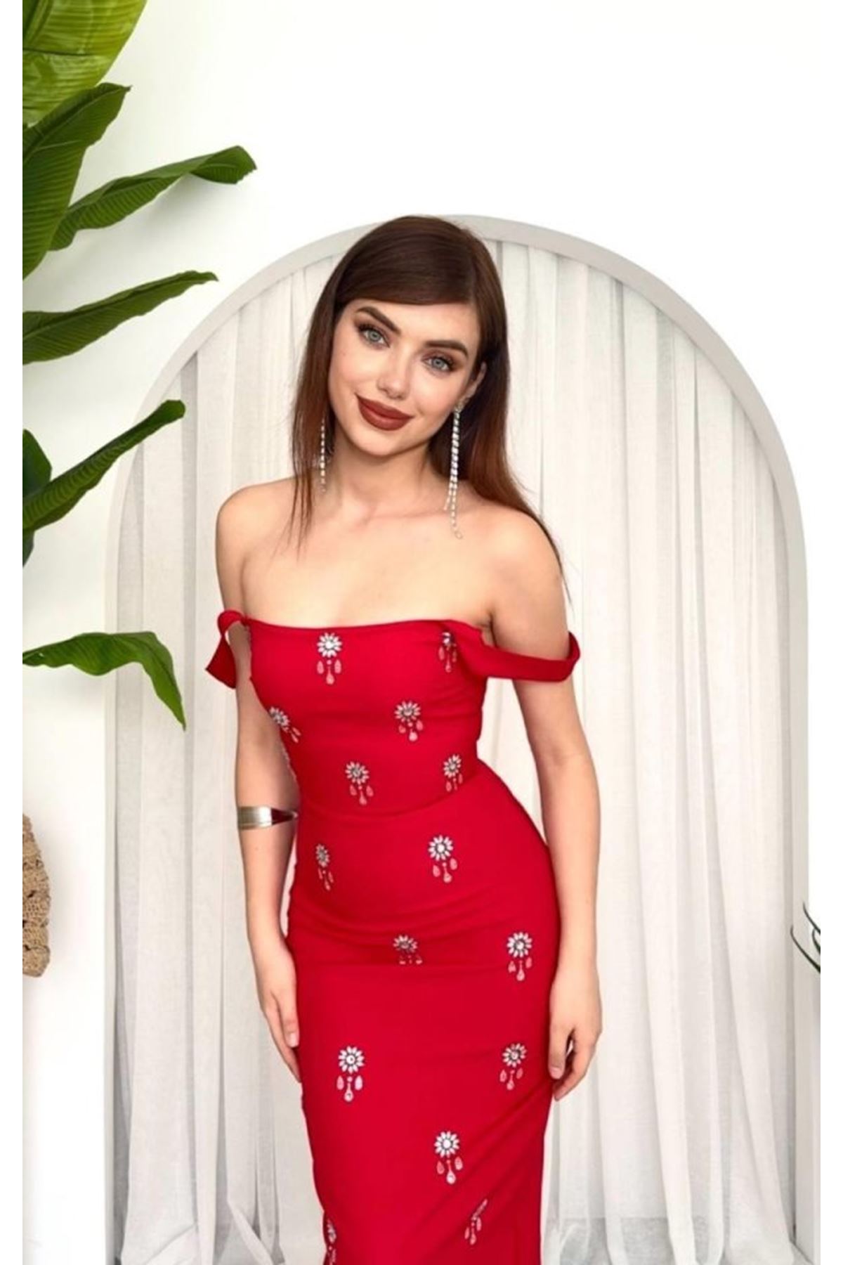 Ners Taş Detaylı Elbise