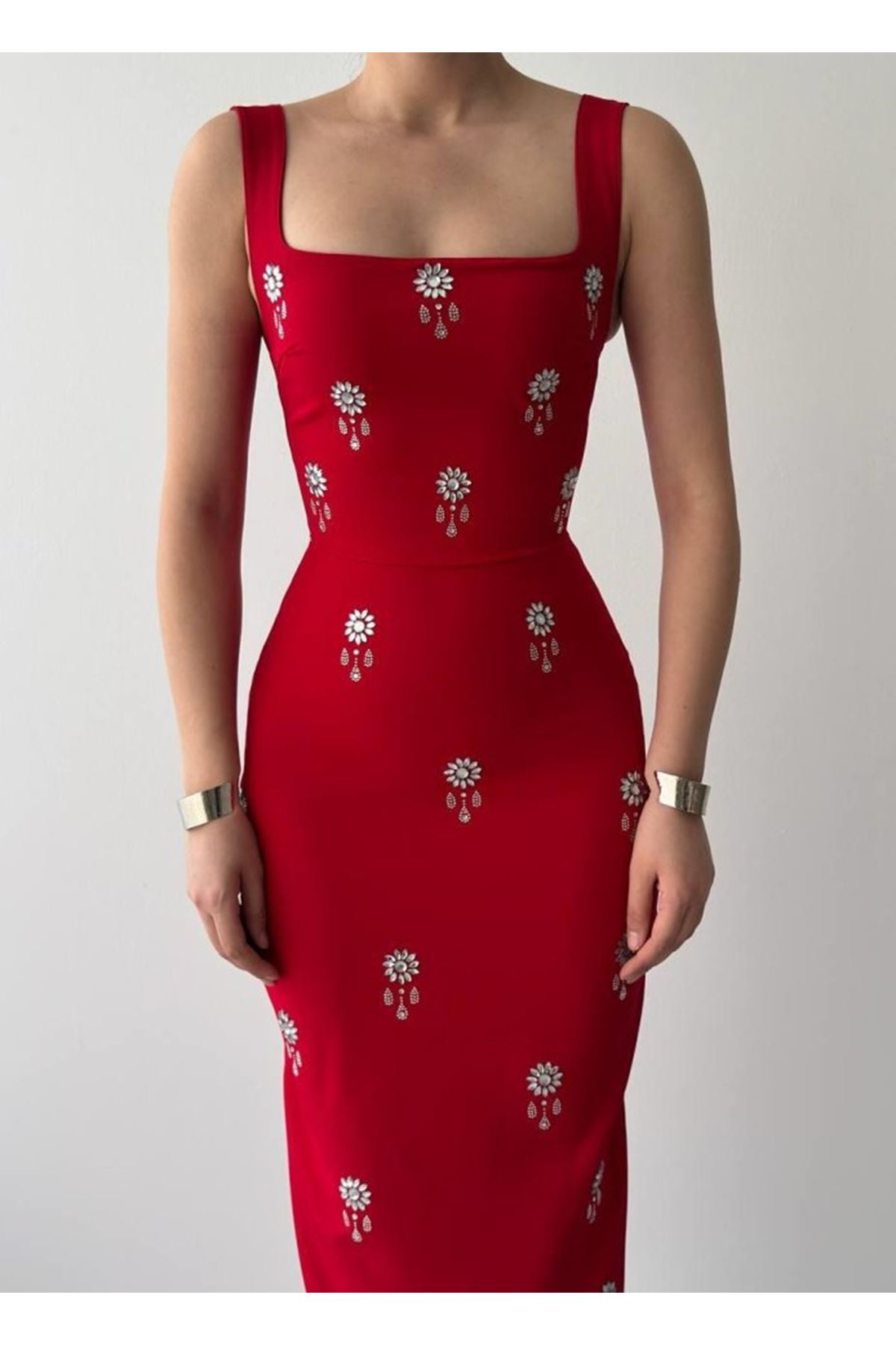 Ners Taş Detaylı Elbise