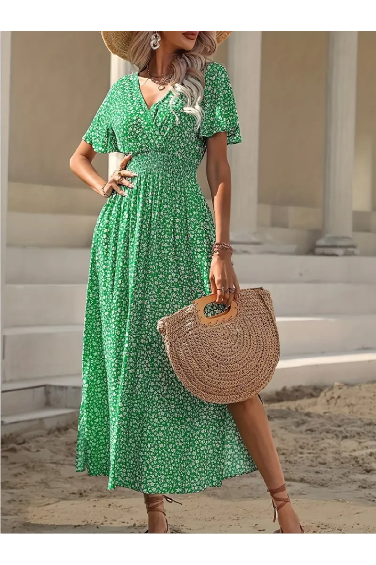 Kadın Kısa Kollu Kruvaze Yaka Beli Lastikli Yanlardan Yırtmaçlı Uzun çiçekli Elbise