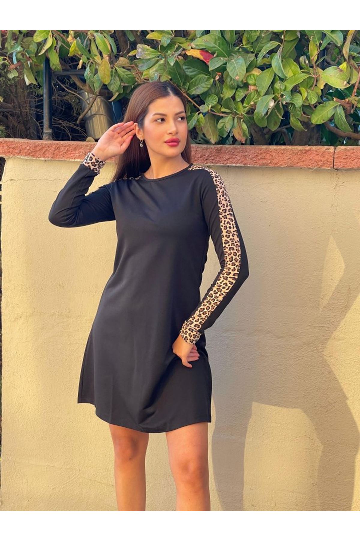 Kadın Uzun Kollu Bisiklet Yaka Kollar Leopar Detay Iki Iplik Mini Boy Elbise