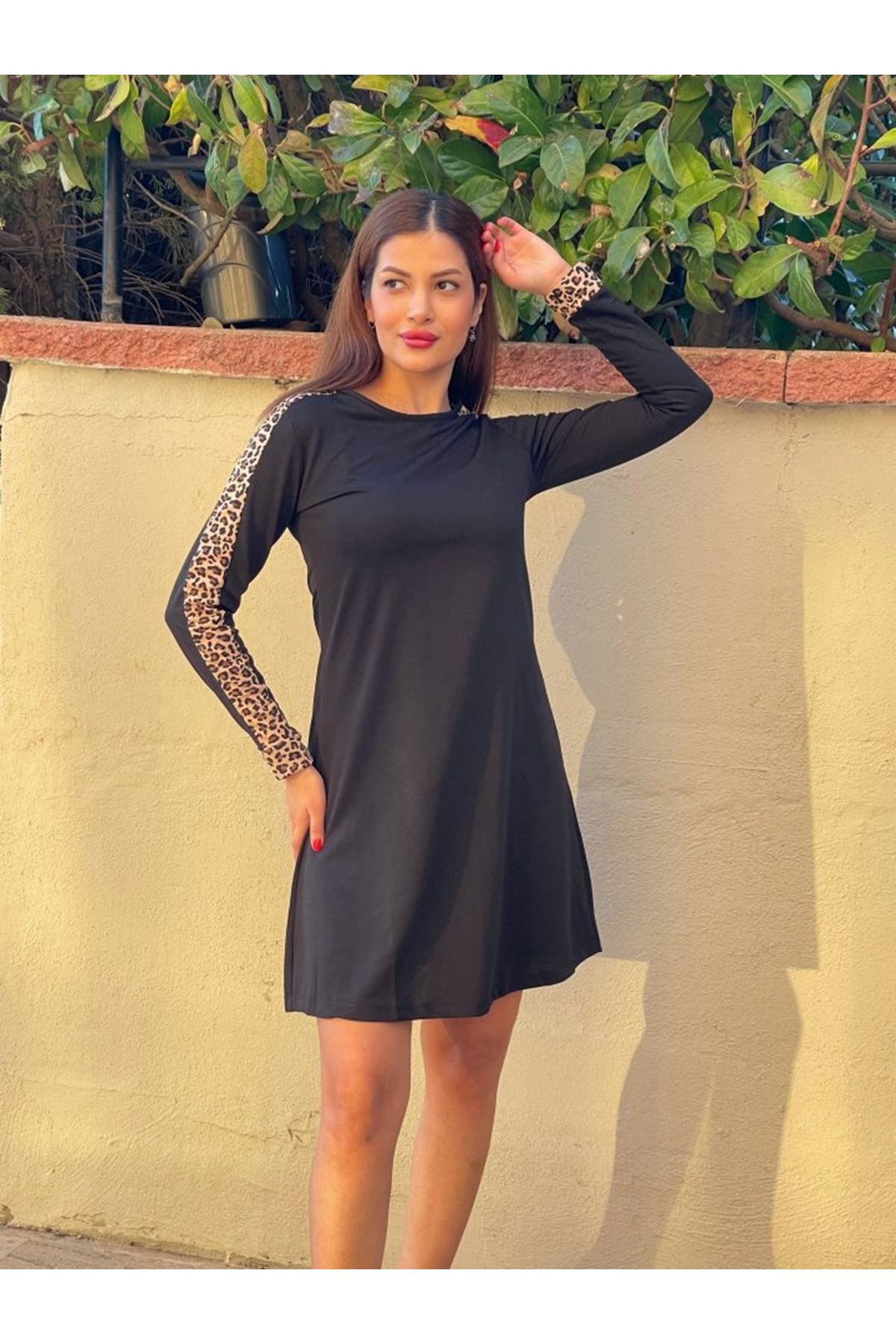 Kadın Uzun Kollu Bisiklet Yaka Kollar Leopar Detay Iki Iplik Mini Boy Elbise