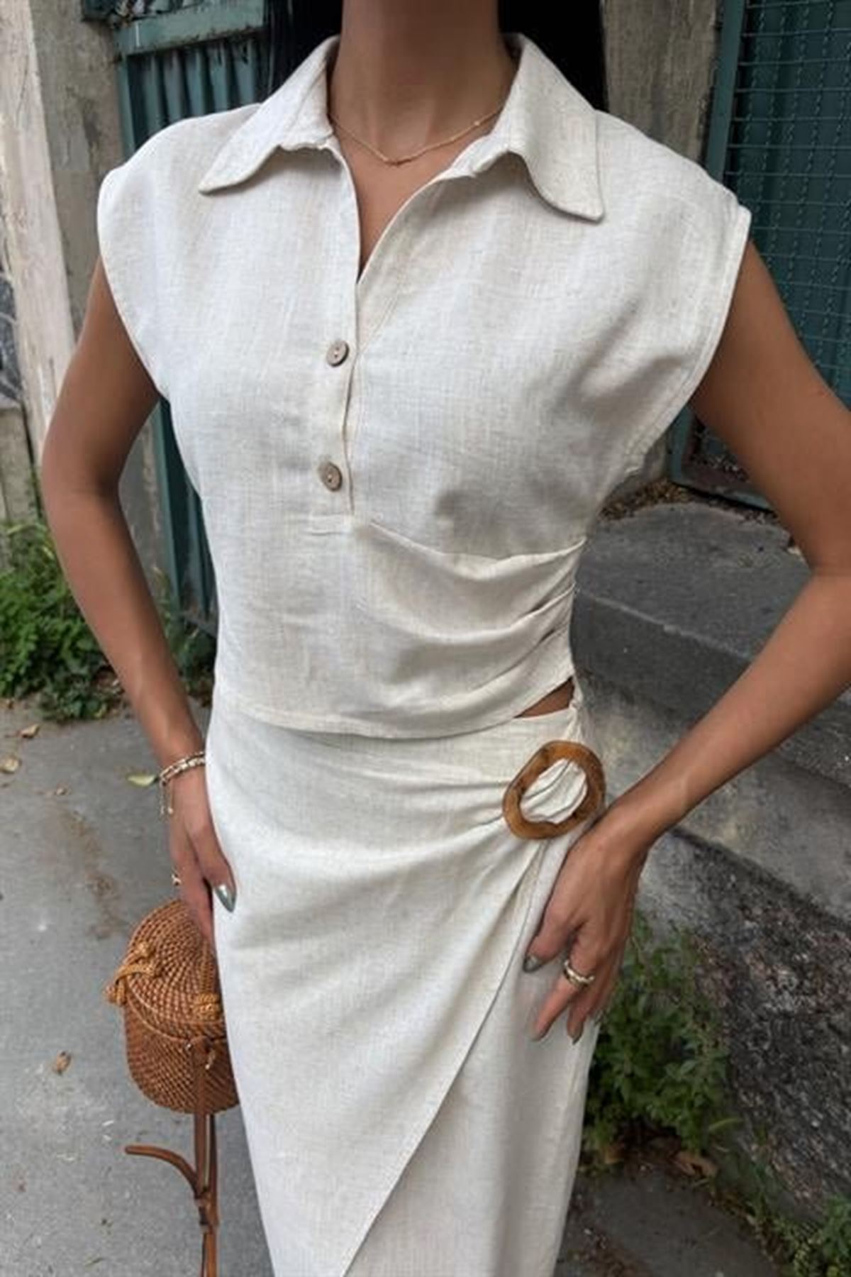 Bluzu Büzgülü Ve Eteği Tokalı Keten Takım 10204