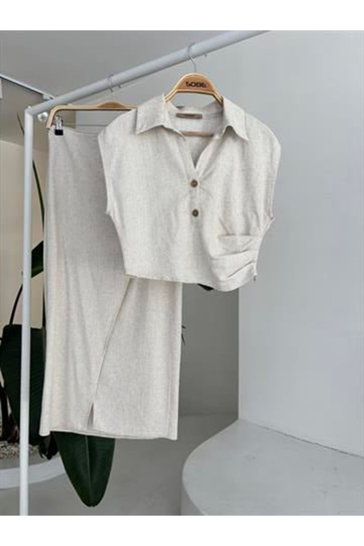 Bluzu Büzgülü Ve Eteği Tokalı Keten Takım 10204