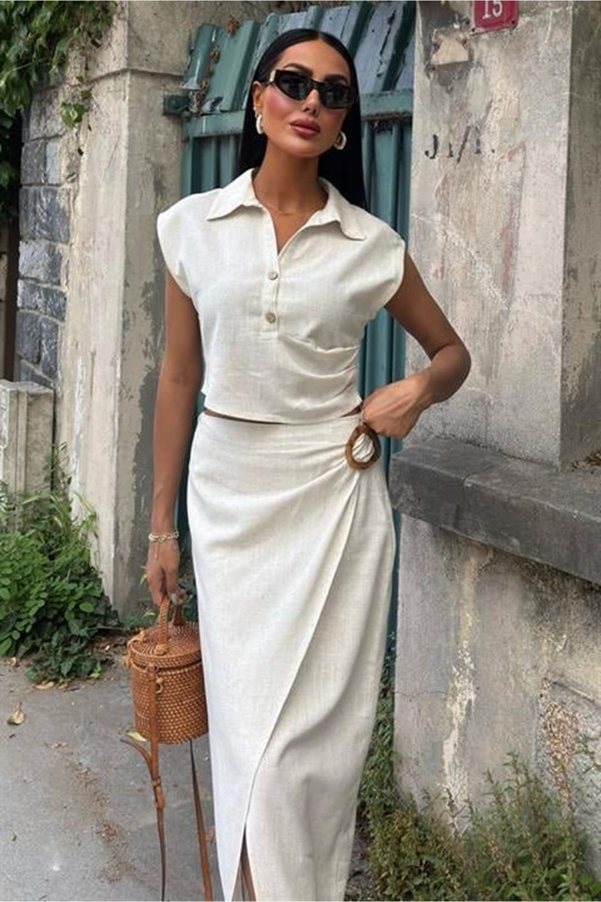 Bluzu Büzgülü Ve Eteği Tokalı Keten Takım 10204