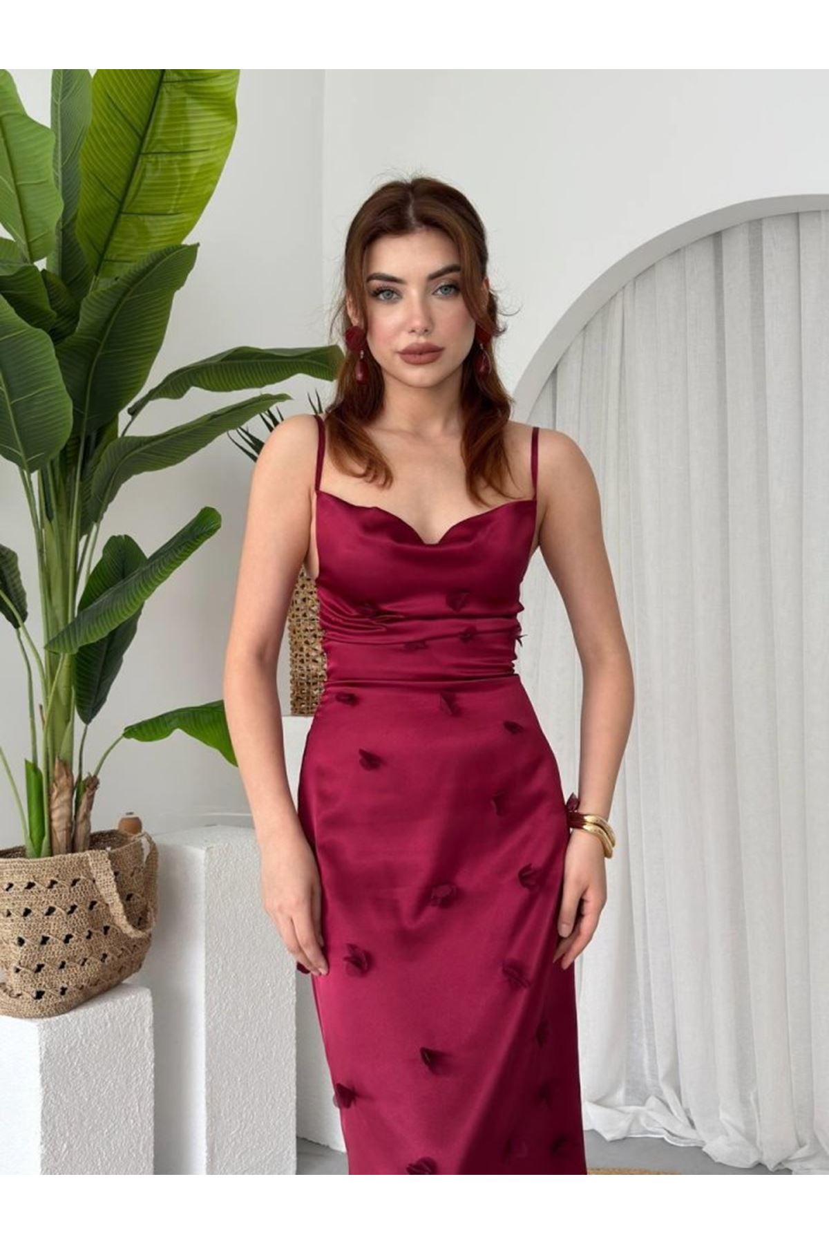 Dora Çiçek Detaylı Elbise