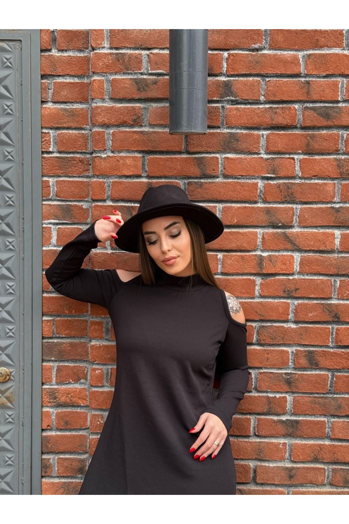 Kadın Balıkçı Yaka Omuzlardan Açık Uzun Kollu Janjan Krep Elbise