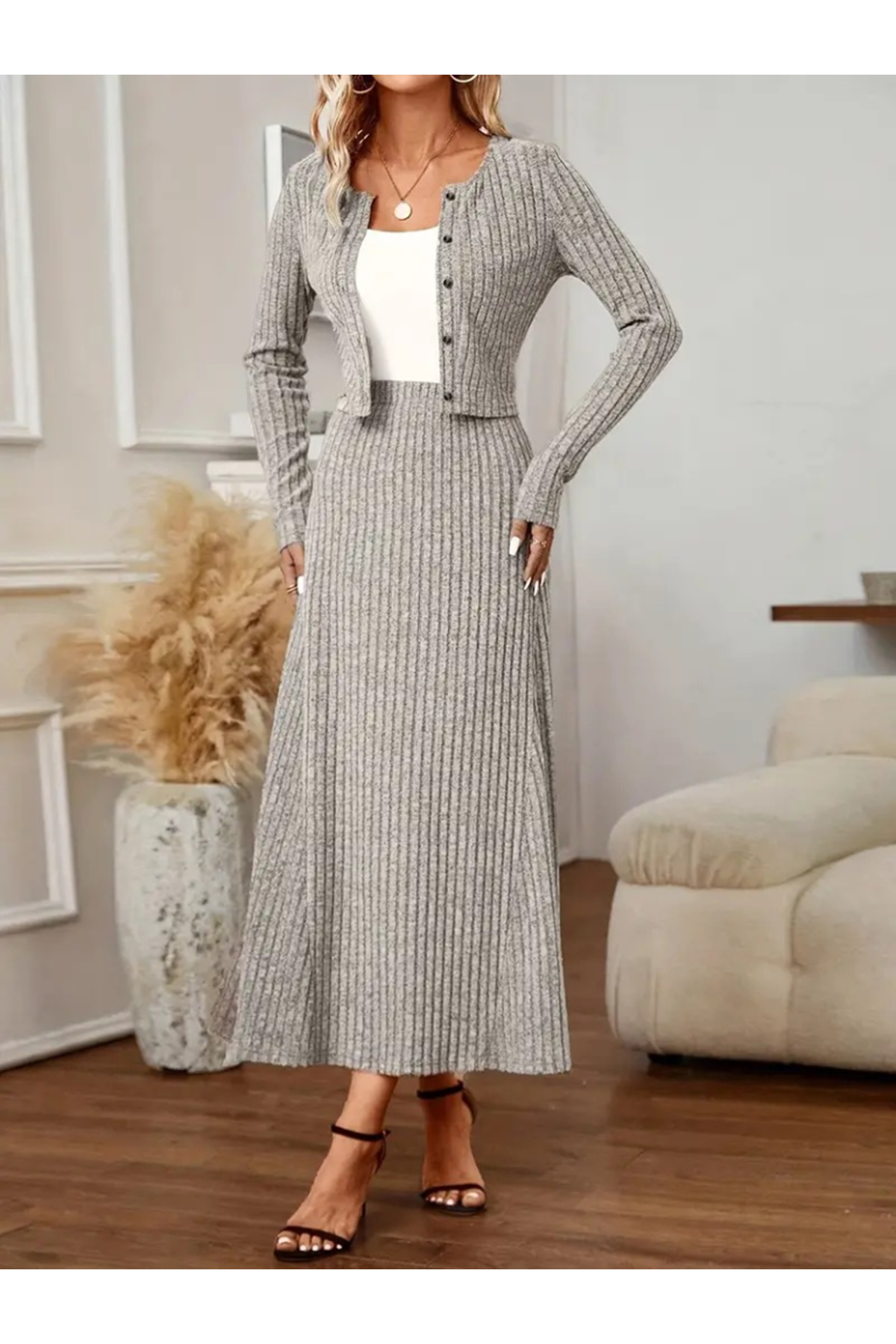 Kadın Uzun Kollu önden Düğmeli Bluz Ve Yüksek Bel A Kesim Uzun Etek şardonlu Kaşkorse Ikili Takım