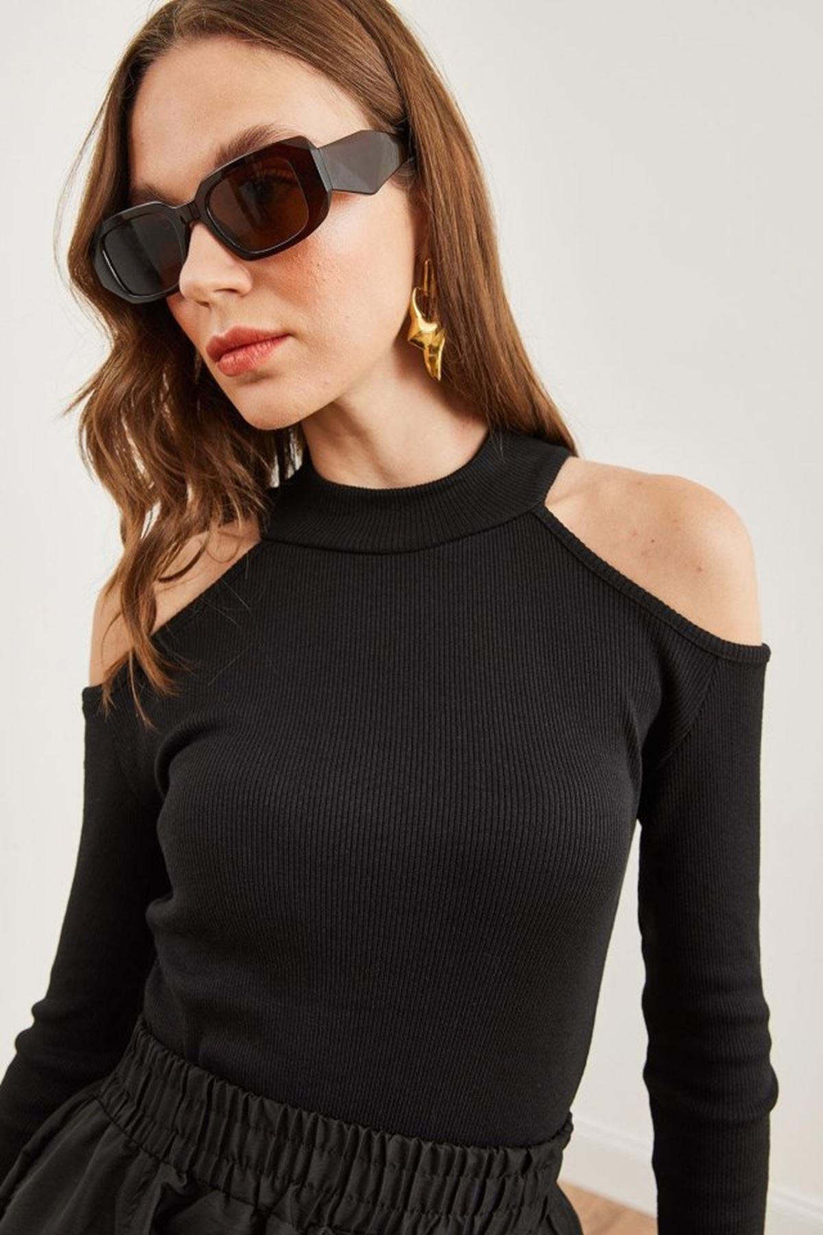 Kadın Uzun Kollu Omuz Dekolteli Kaşkorse Kumaş Bluz