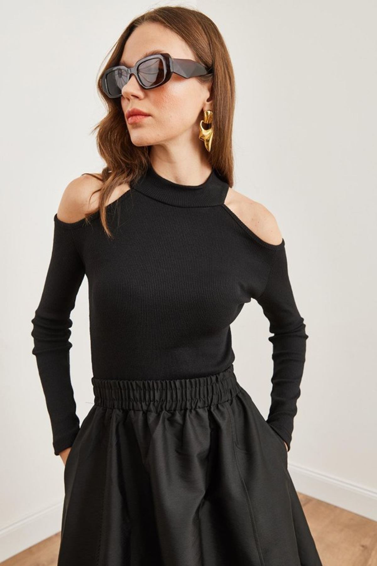 Kadın Uzun Kollu Omuz Dekolteli Kaşkorse Kumaş Bluz