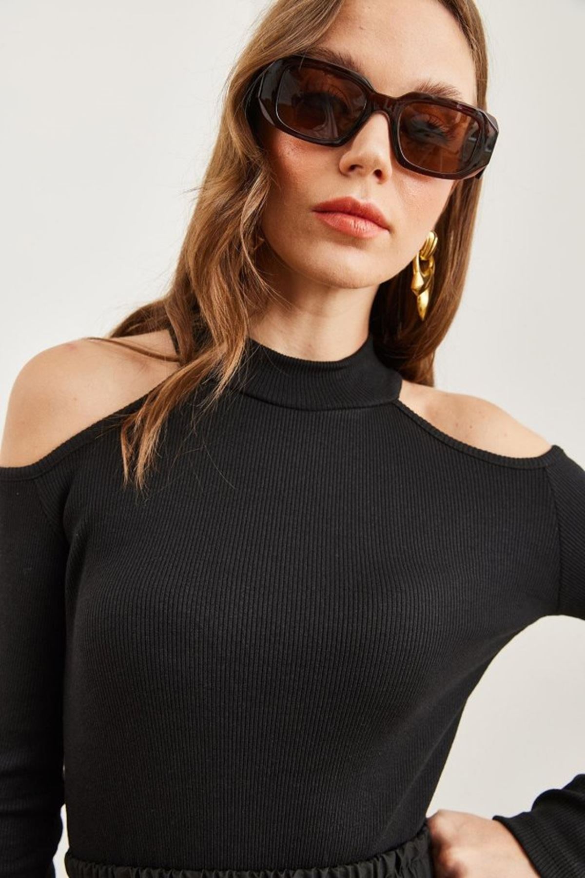 Kadın Uzun Kollu Omuz Dekolteli Kaşkorse Kumaş Bluz