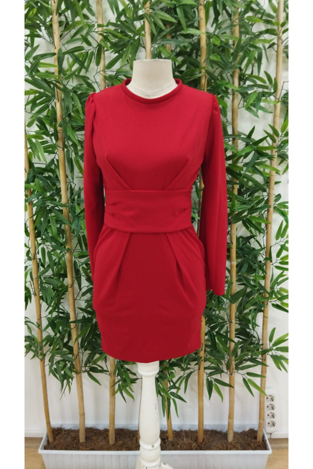 Kadın Uzun Kollu Bisiklet Yaka Bel Kemer Detay Ithal Krep Elbise