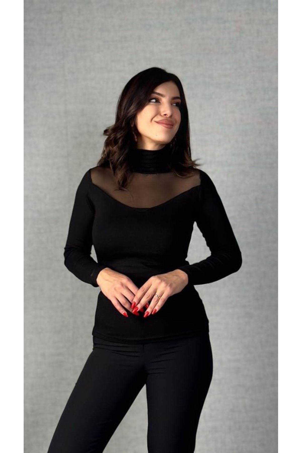 Kadın Uzun Kollu Balıkçı Yaka önü Tül Detay Kaşkorse Kumaş Bluz