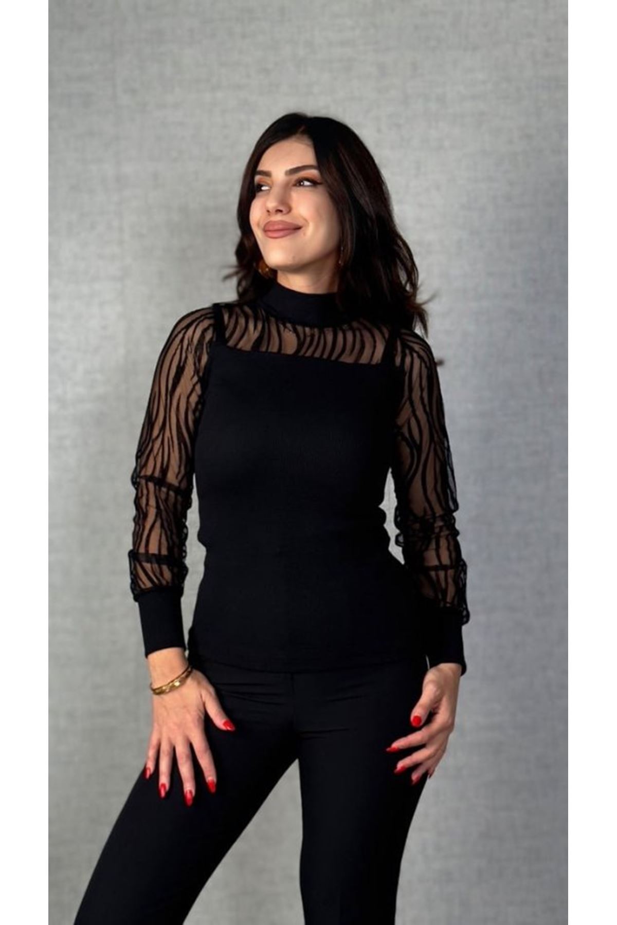 Kadın Uzun Kollu Bisiklet Yaka Kolları Tül Detay Kaşkorse Kumaş Bluz