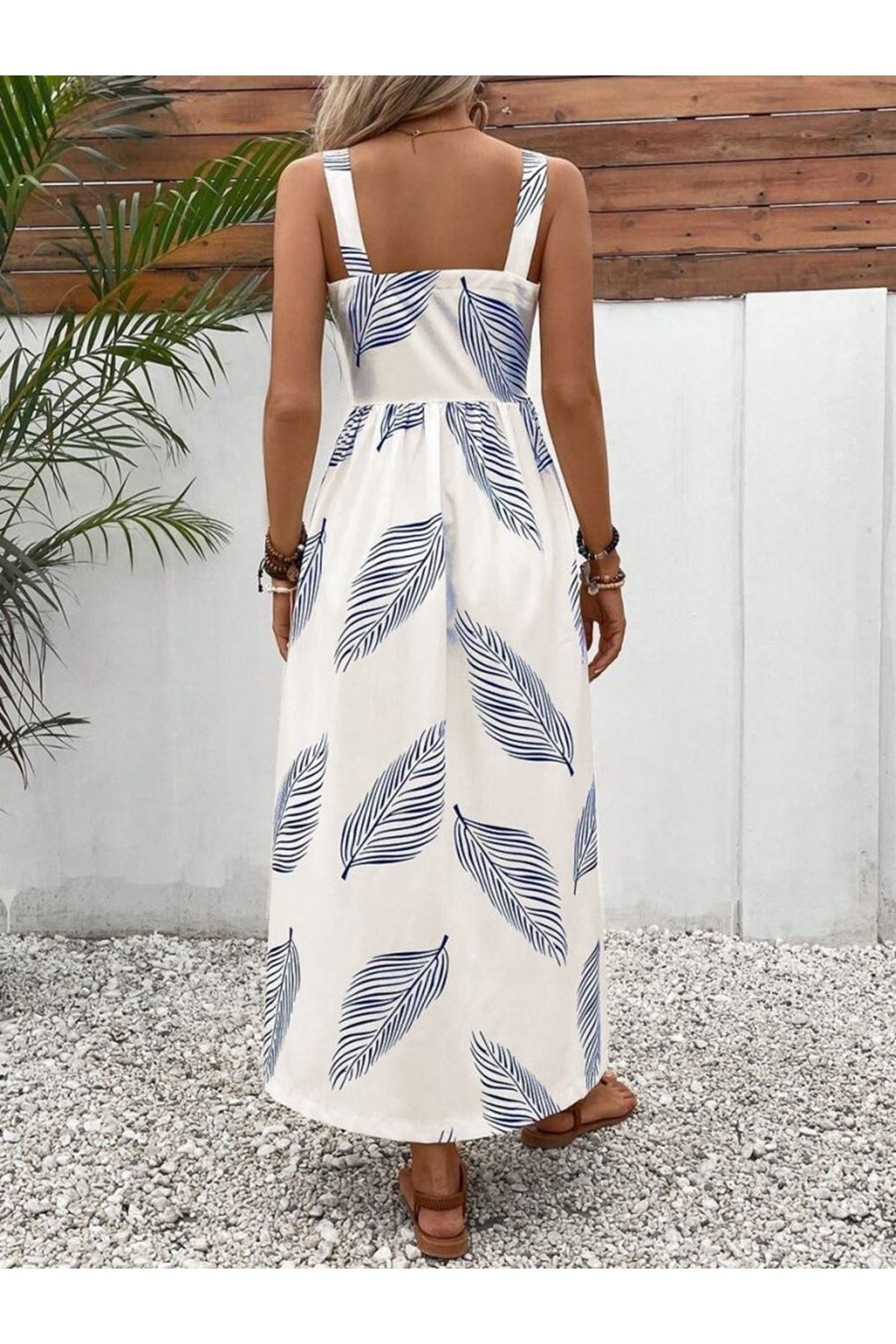 Kadın Askılı önden Düğmeli Yaprak Desenli Uzun Süprem Elbise