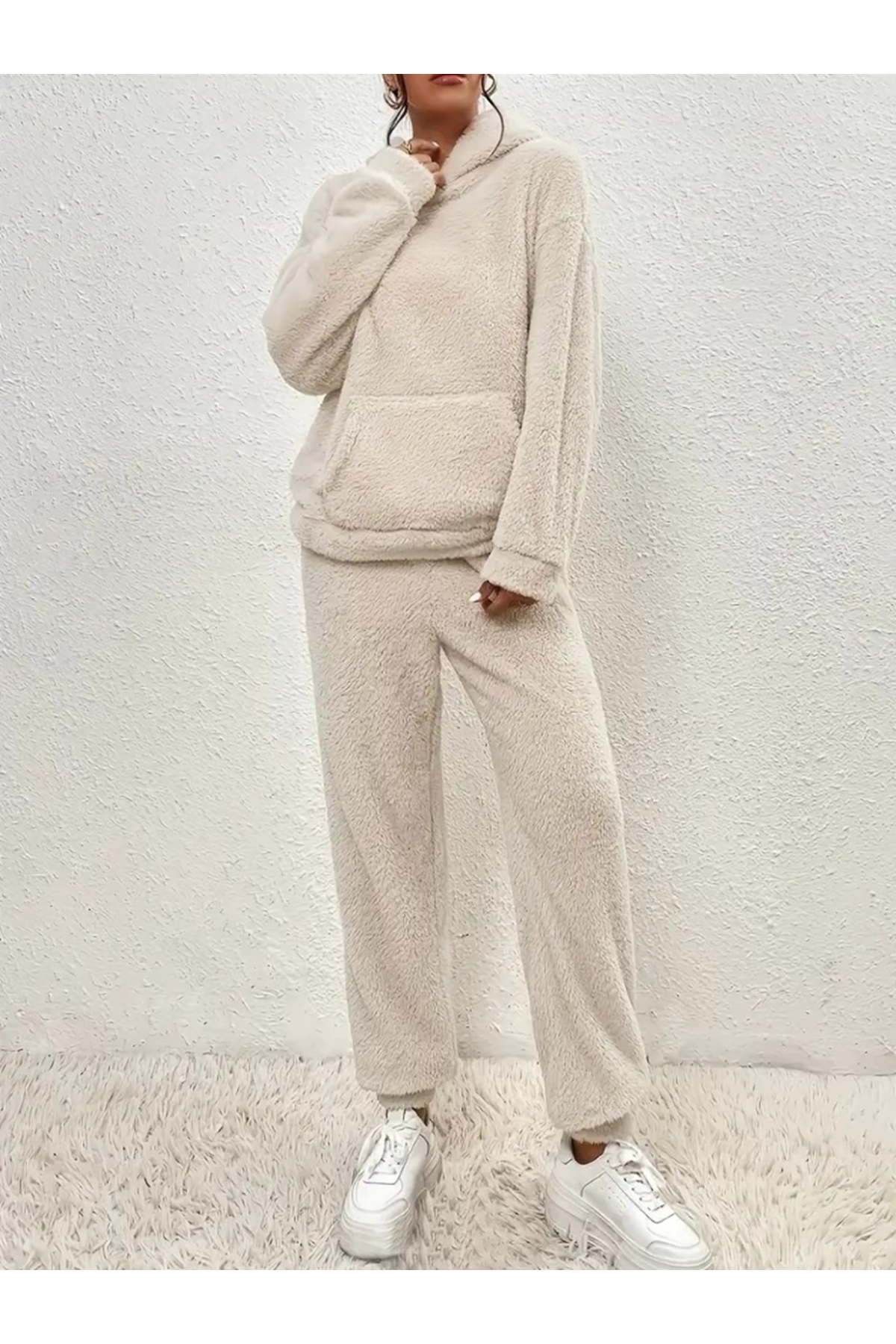 Kadın Uzun Kollu Kapşonlu önden Cepli Peluş Alt Ve üst Ikili Takım