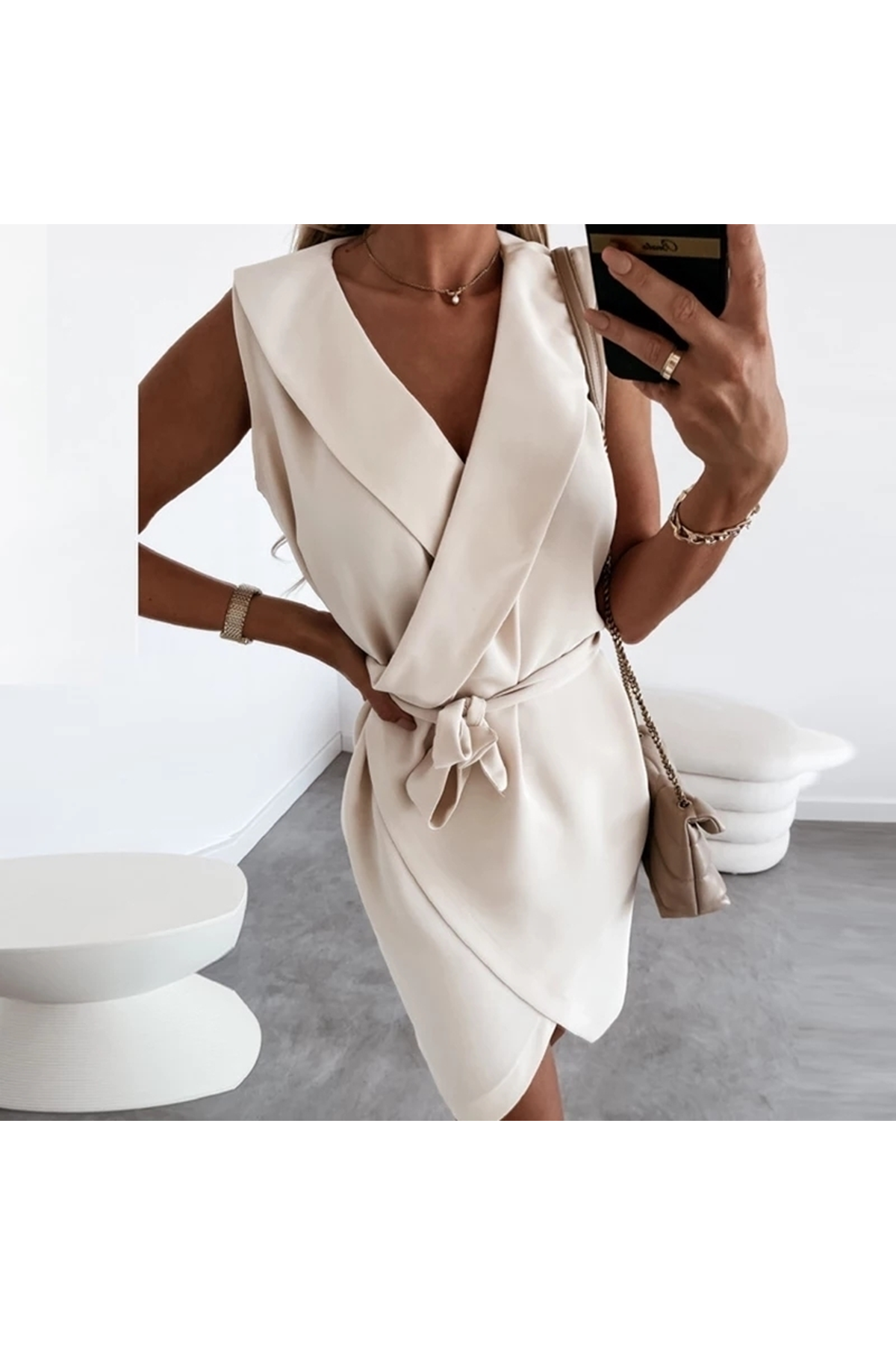 Kruvaze Yaka Kuşaklı Krep Kumaş Elbise