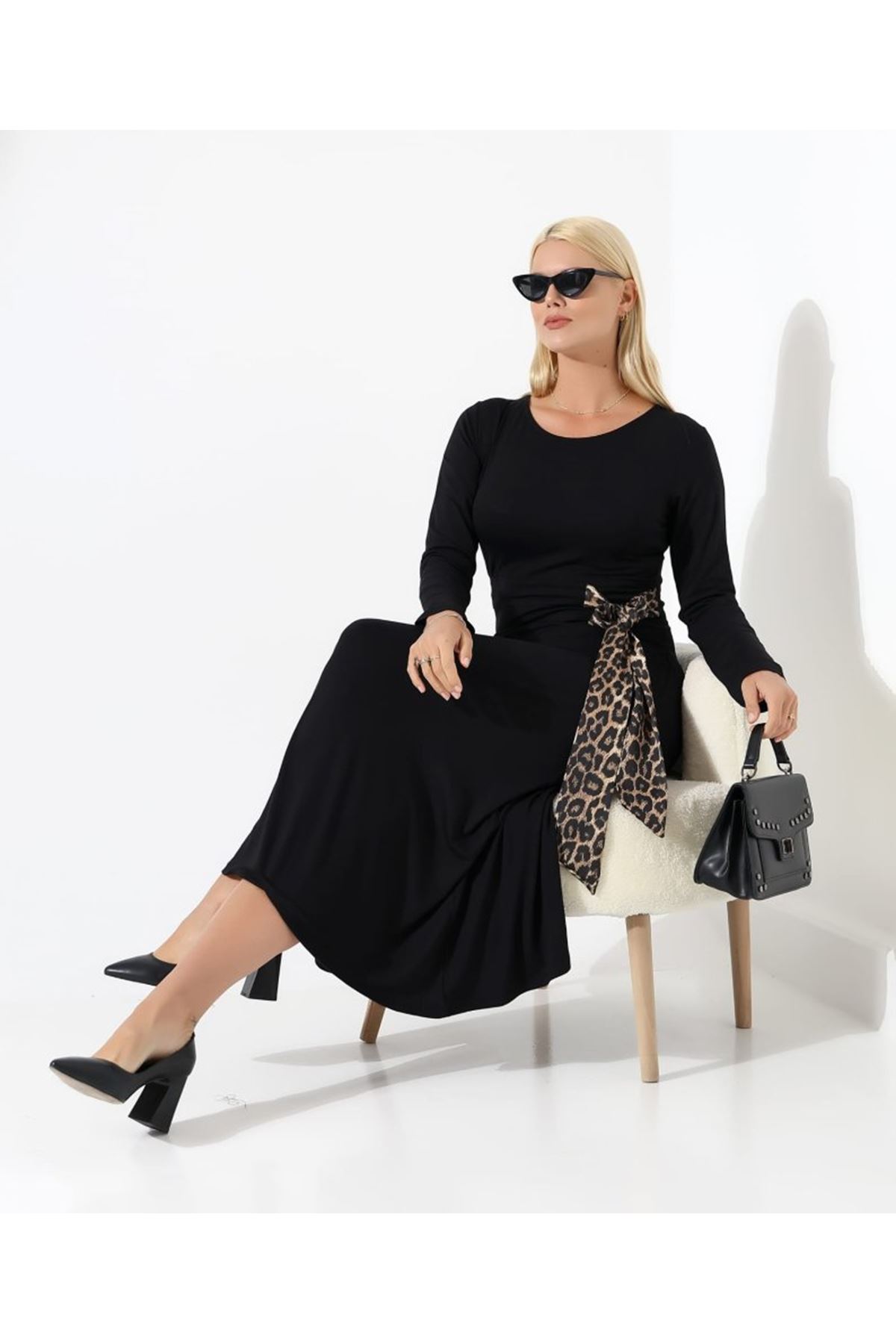 Kadın Bisiklet Yaka Leopar Fiyonk Detay Maxi Boy Elbise