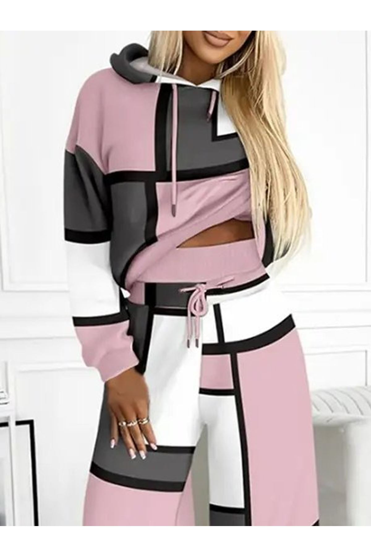 Kadın Uzun Kollu Kapşonlu Bağcıklı Desenli Iki Iplik Bluz Ve Pantolon Ikili Takım