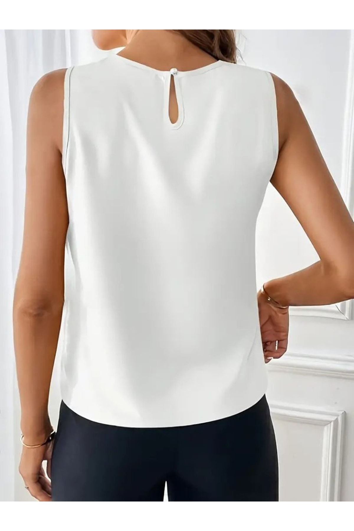 Kadın Sıfır Kollu Bisiklet Yaka önden Pileli Ithal Krep Bluz