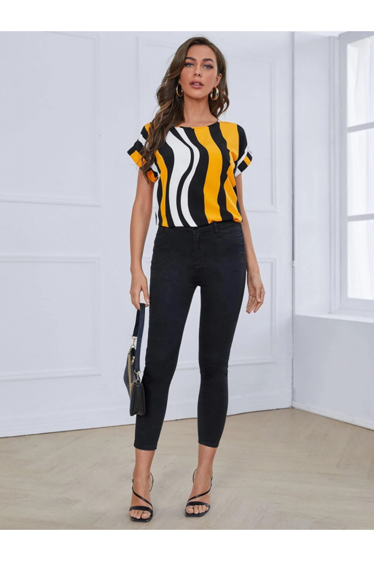 Kadın Kısa Yarasa Kol Bisiklet Yaka Süprem Bluz