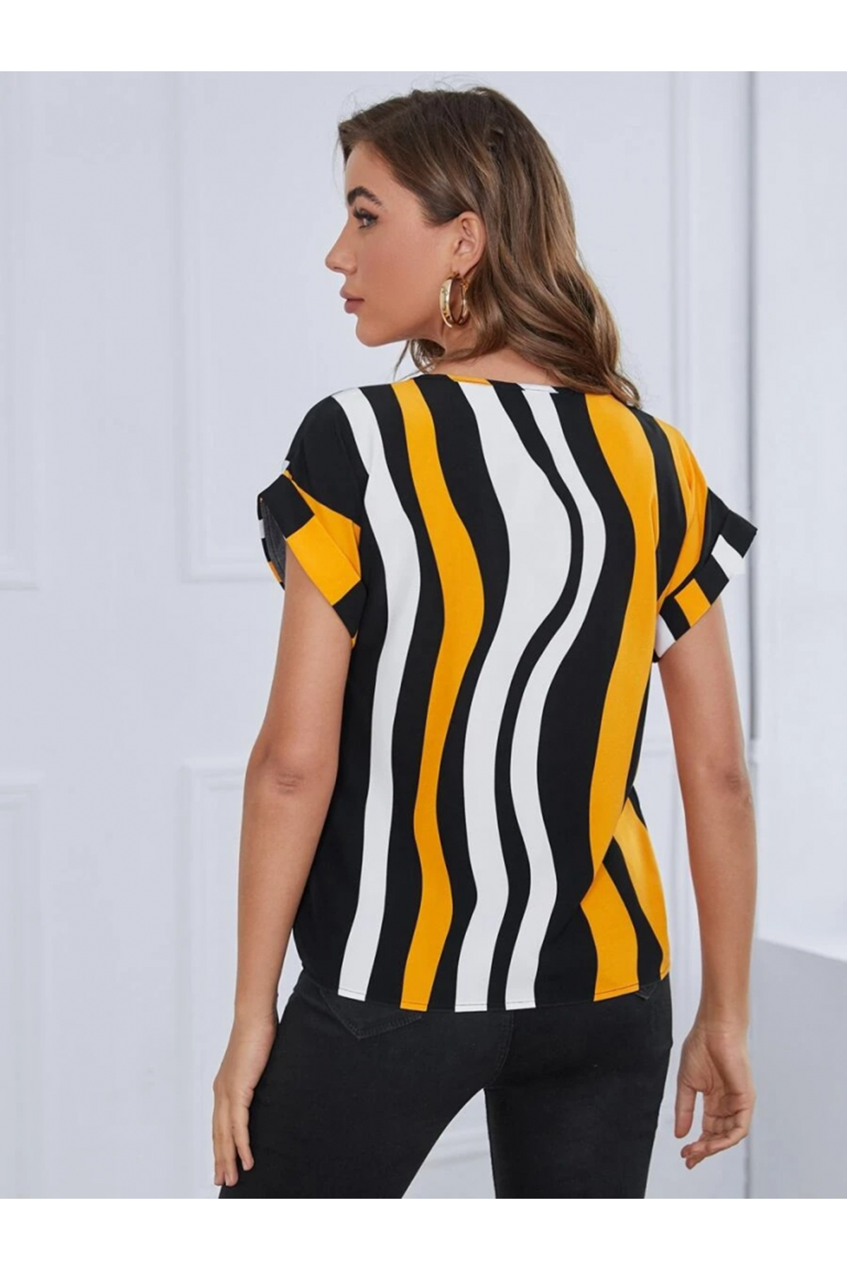 Kadın Kısa Yarasa Kol Bisiklet Yaka Süprem Bluz