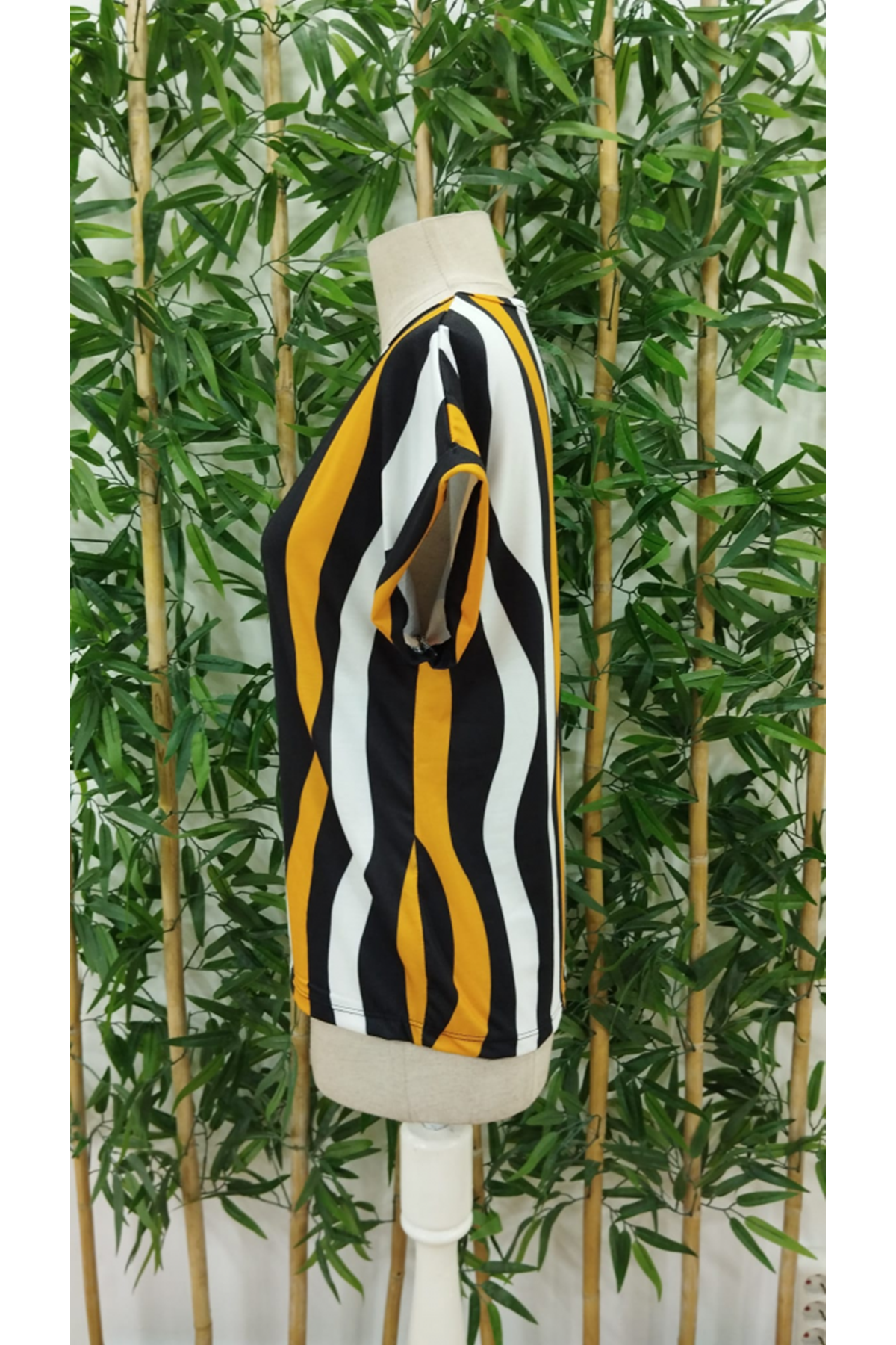 Kadın Kısa Yarasa Kol Bisiklet Yaka Süprem Bluz