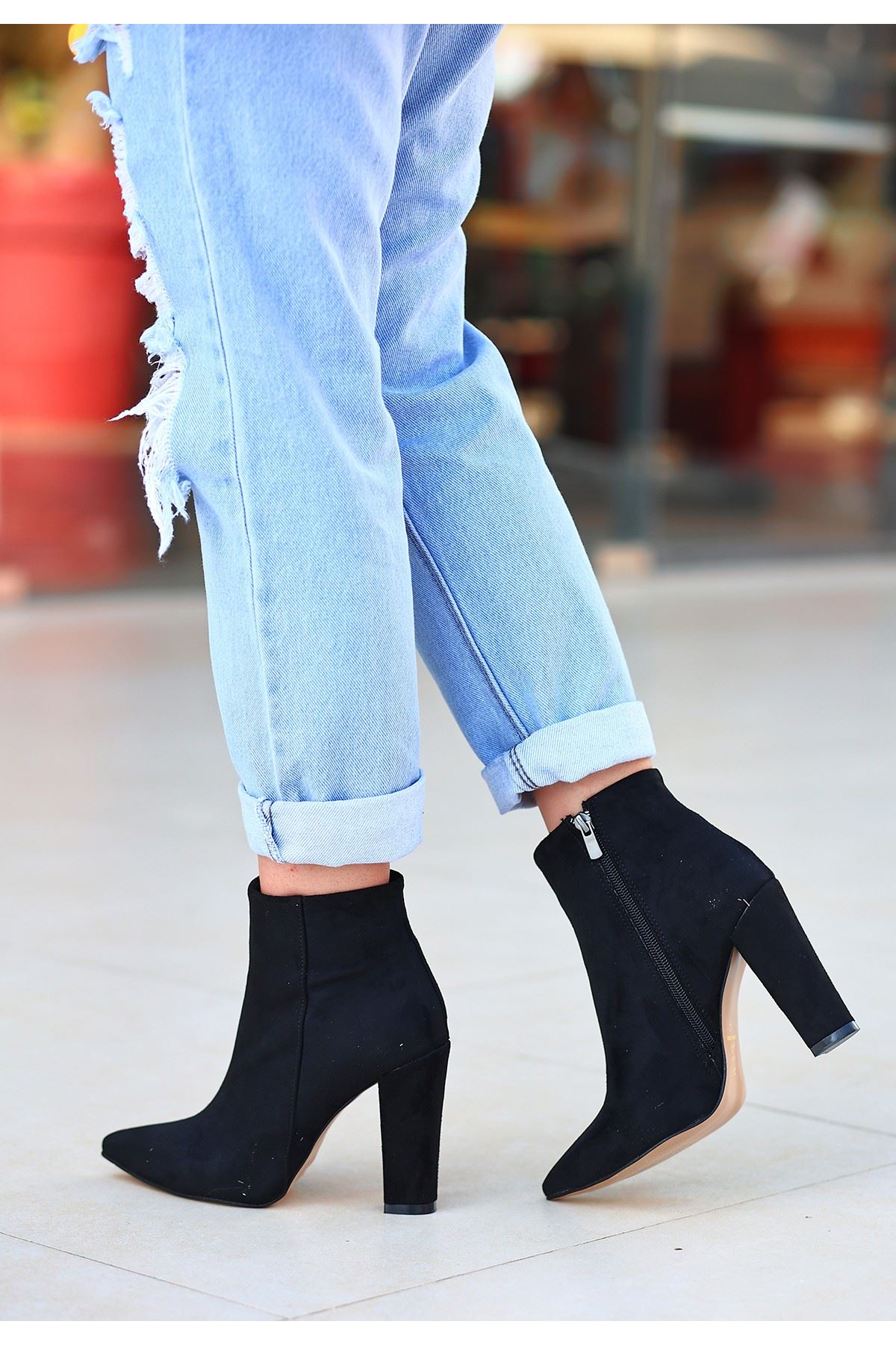 Loora Siyah Süet Topuklu Bot