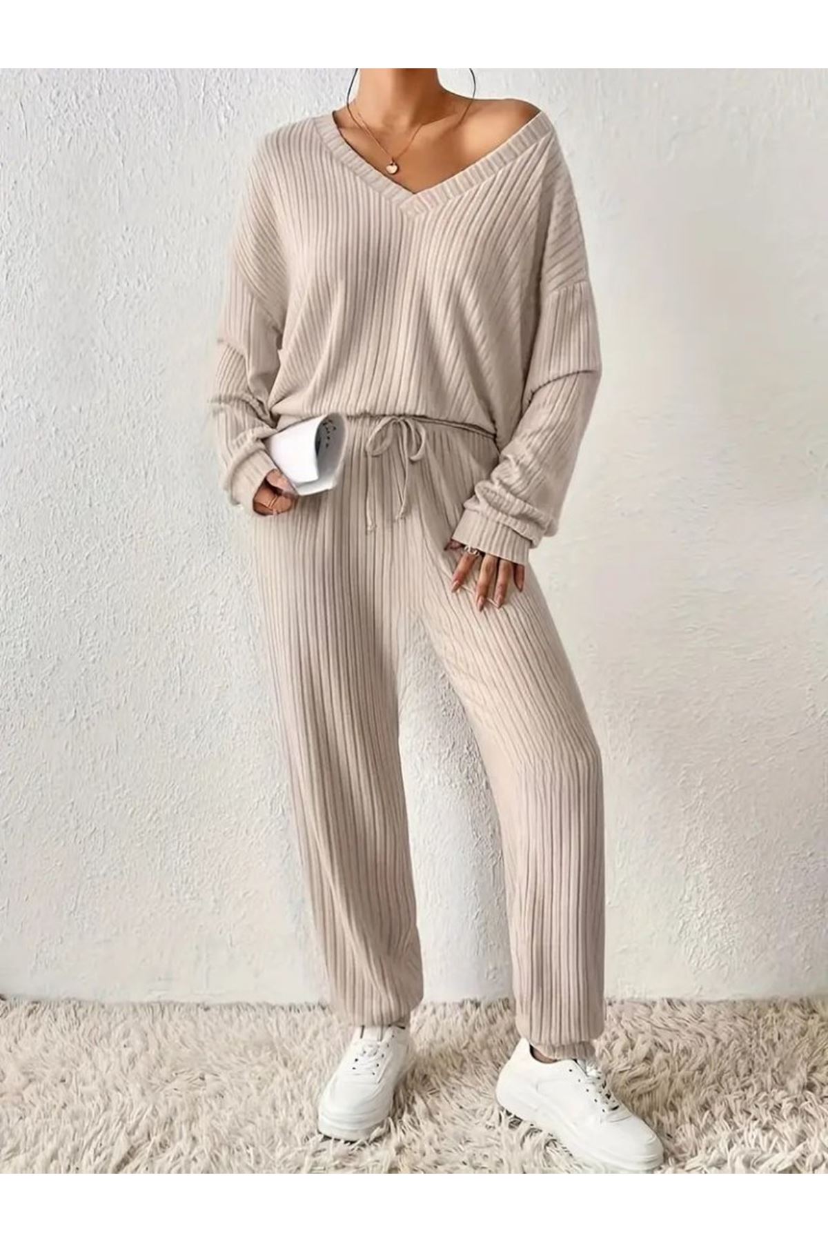 Kadın Uzun Kollu V Yakalı Kaşkorse Bluz Ve Pantolon Ikili Takım
