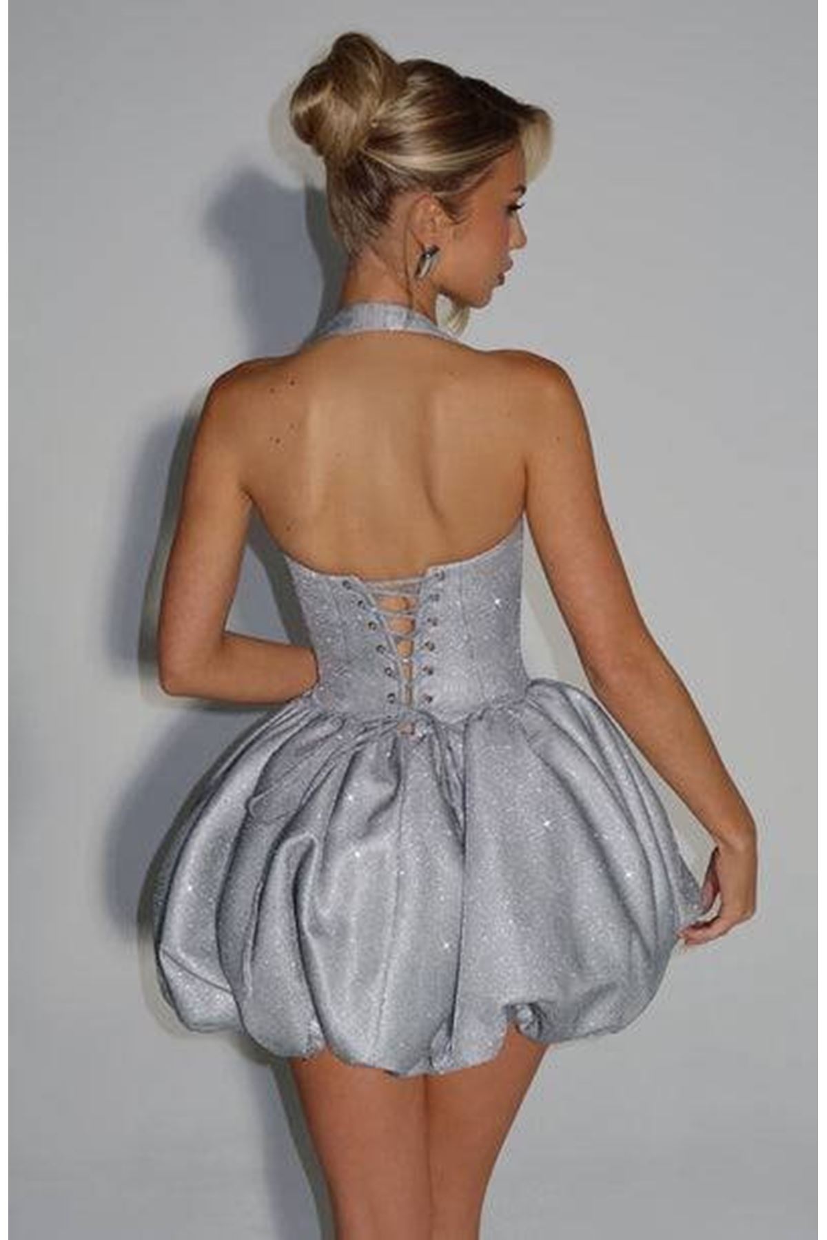 Kadın Halter Yaka Simli Kumaş Sırtı Bağcık Detay Prenses Elbise