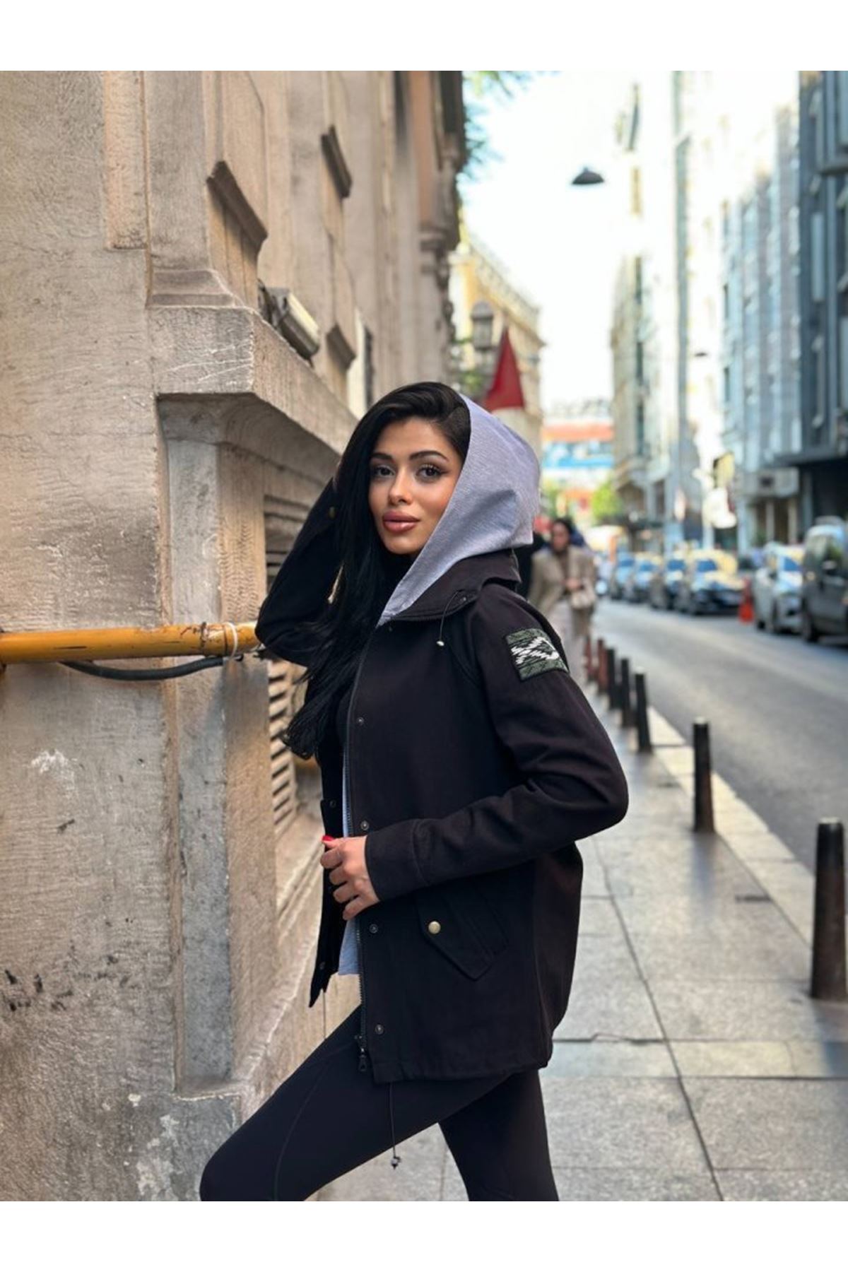 Kadın Ek Parça Kapüşon Kol Arma Detay Gabardin Ceket